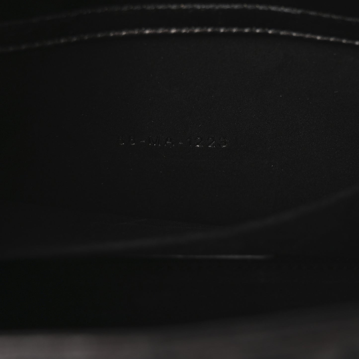 Crinkled Calfskin Cannage Medium Lady D-Joy Black