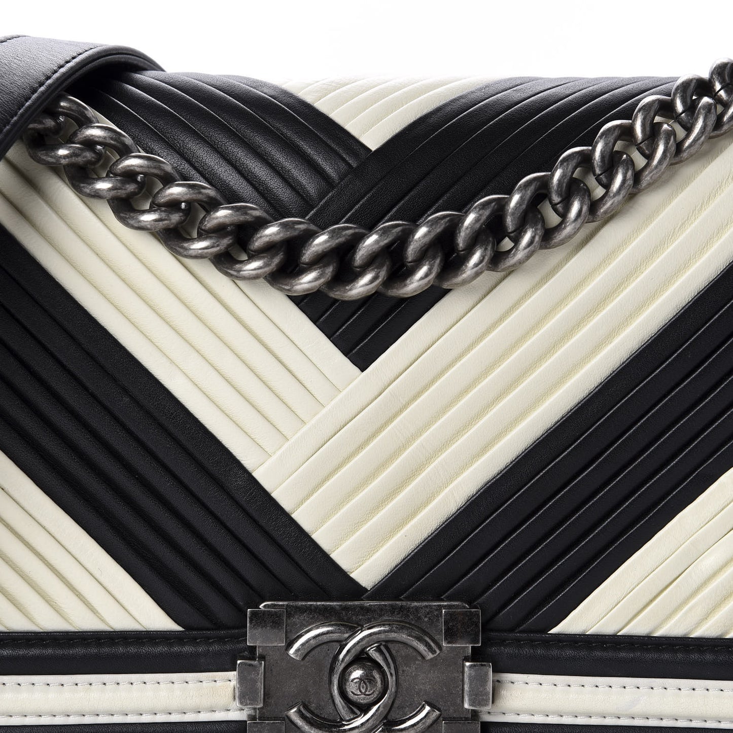 Calfskin Pleated Medium Boy In Rome Flap Black White