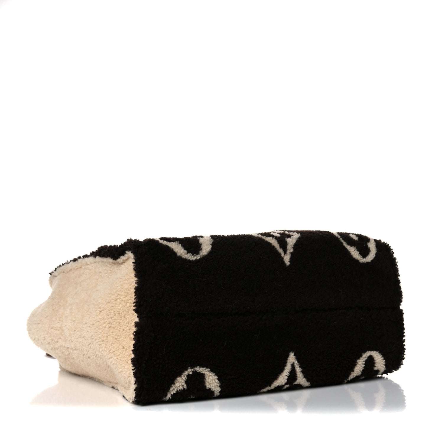 Shearling Monogram Giant Teddy Onthego GM Black White
