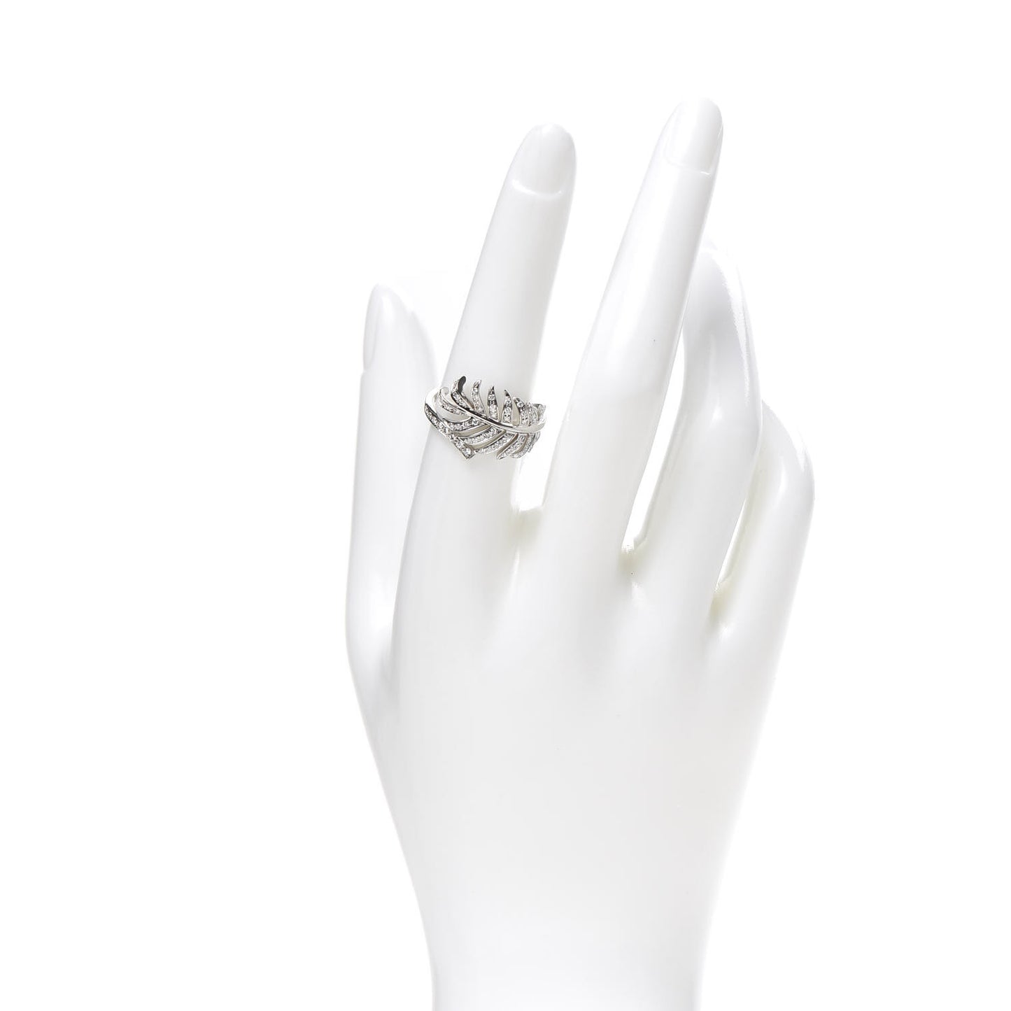 18K White Gold Diamond Plume De Ring 56 7.5