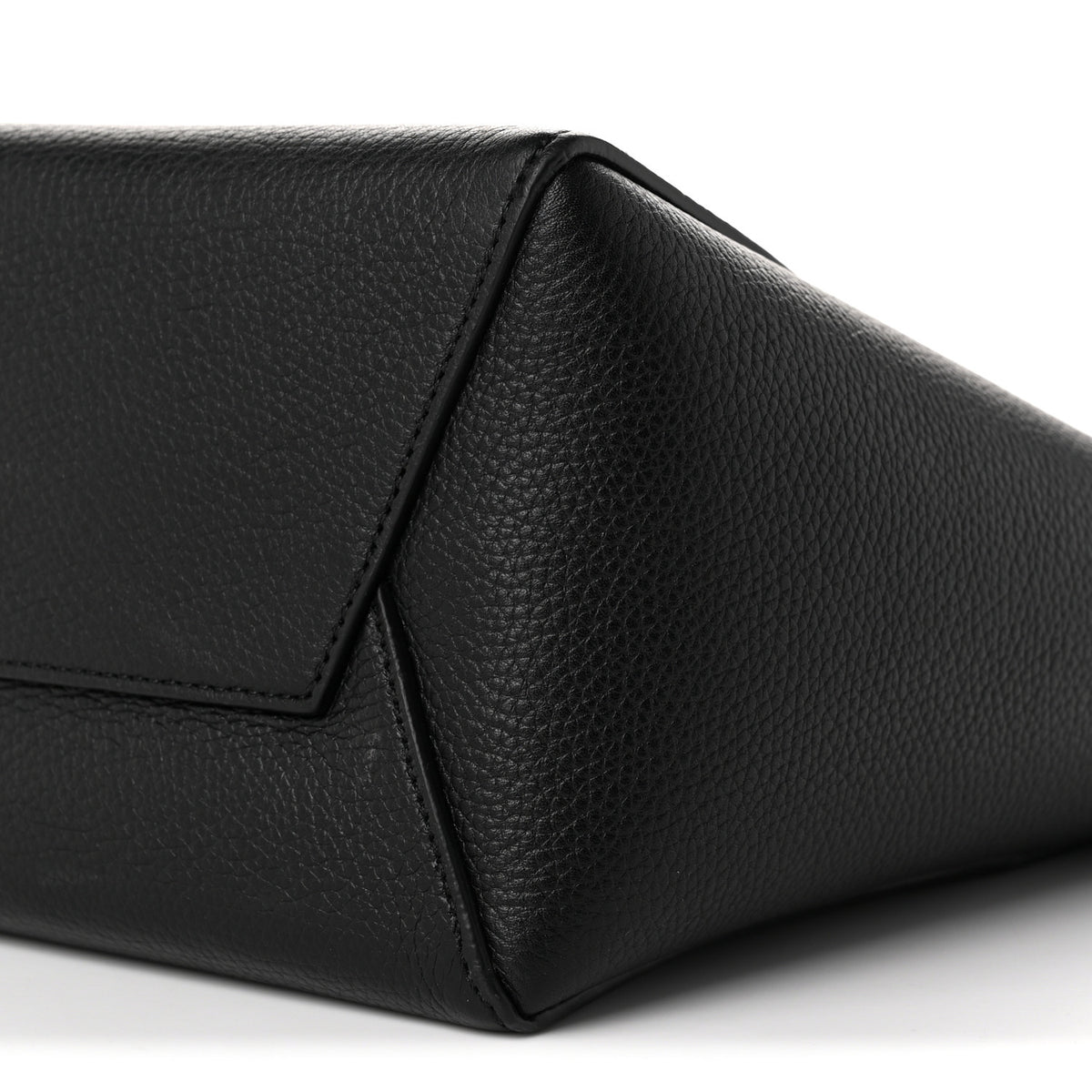 Soft Grained Calfskin Small Sangle Bucket Bag Black