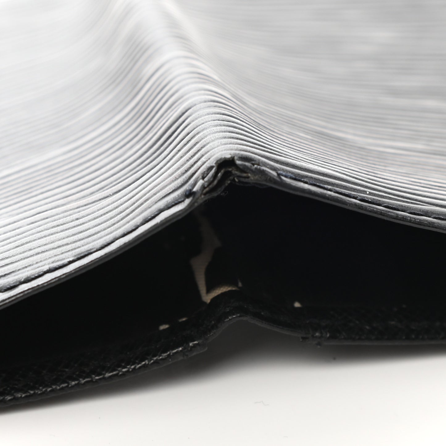 Epi 6 Card Billfold Wallet Black