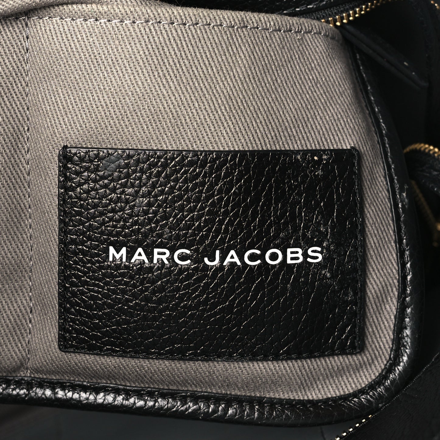 Grained Calfskin Medium The Tote Bag Black