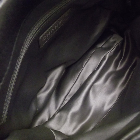 Lambskin Bubble Quilt Flap Bag Black