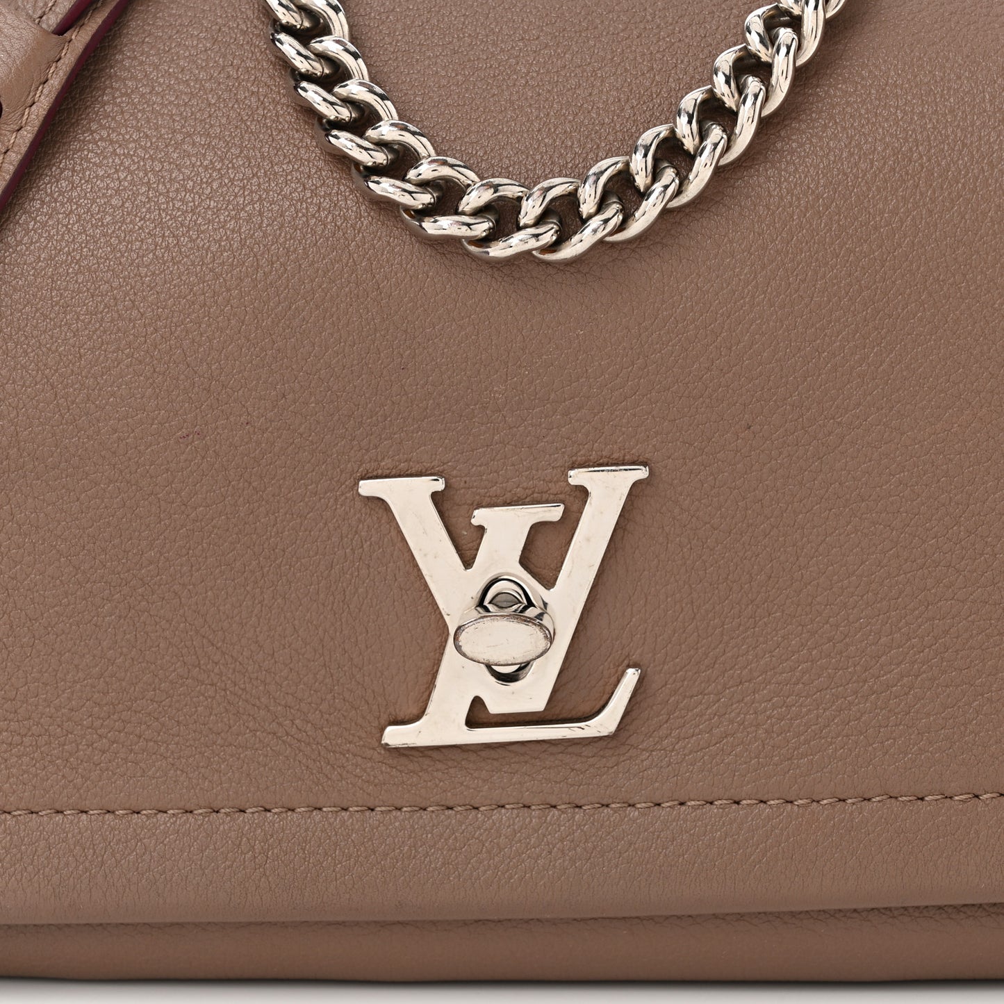 Soft Calfskin Lockme II Chain Bag BB Taupe Glace