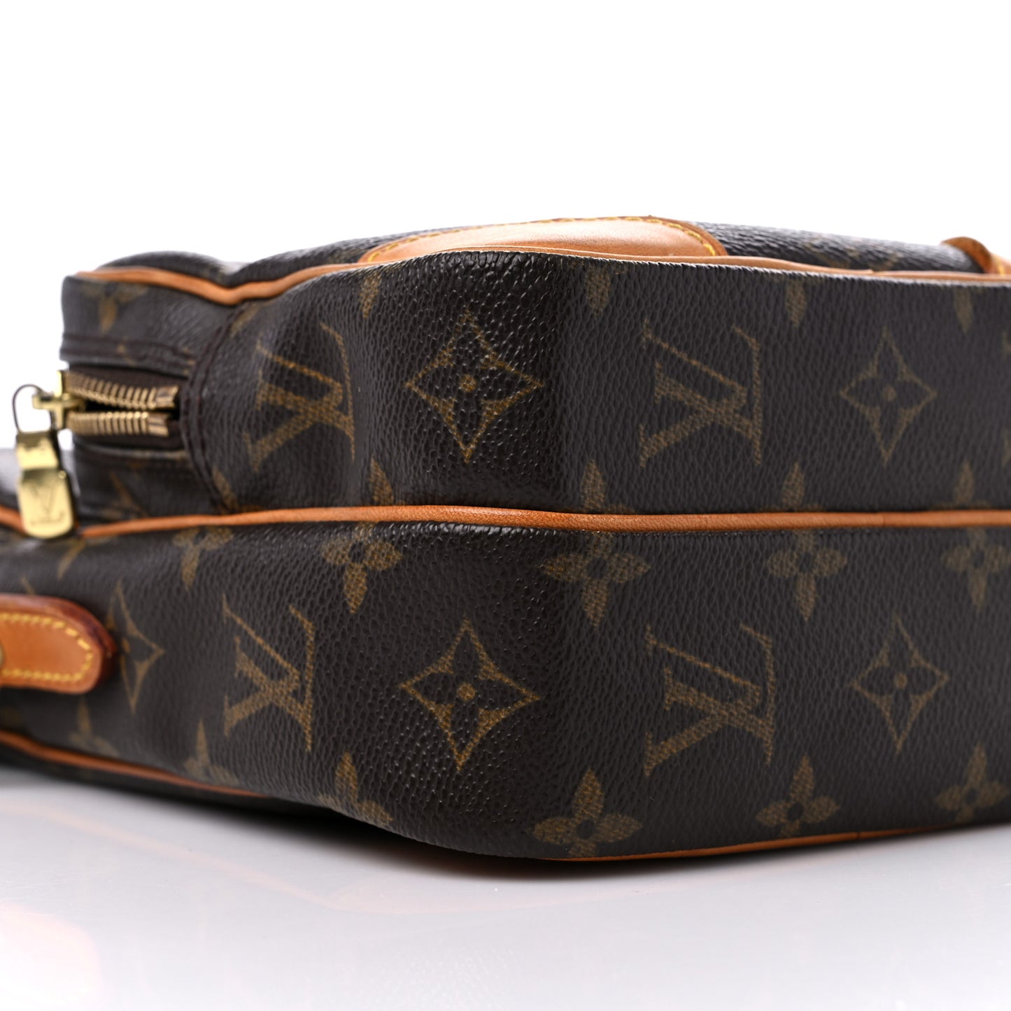 Monogram Amazone
