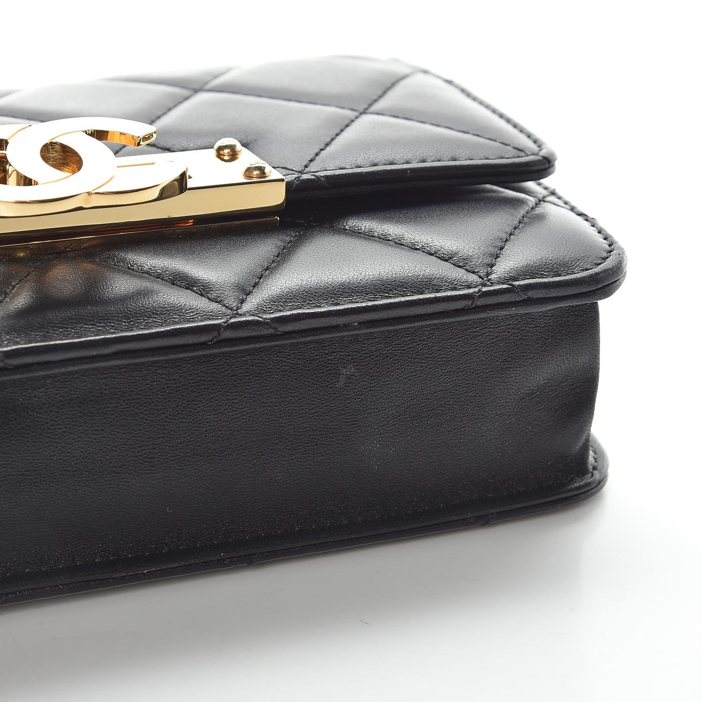 Lambskin Quilted Golden Class Wallet on Chain WOC Black