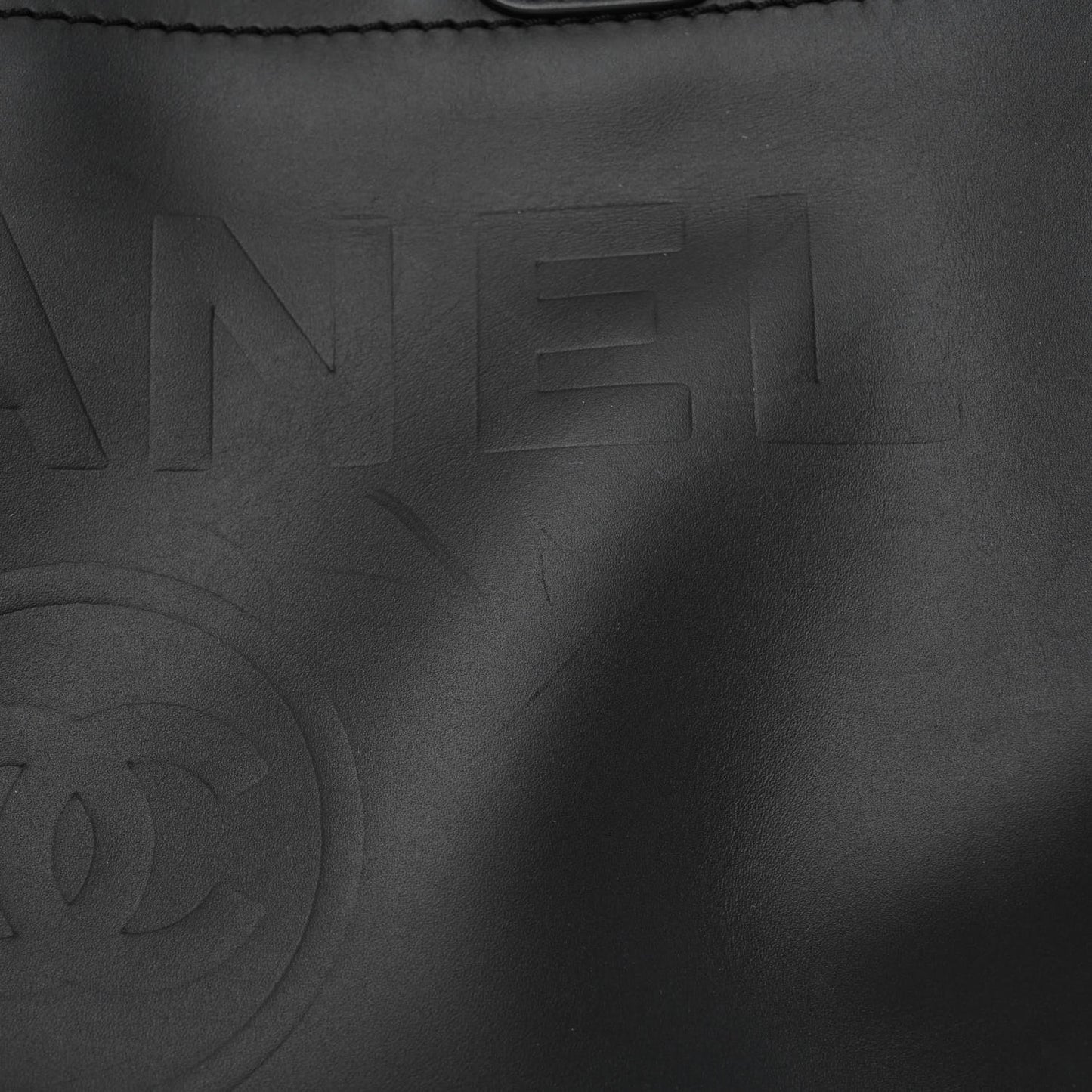 Calfskin Medium Deauville Tote Black