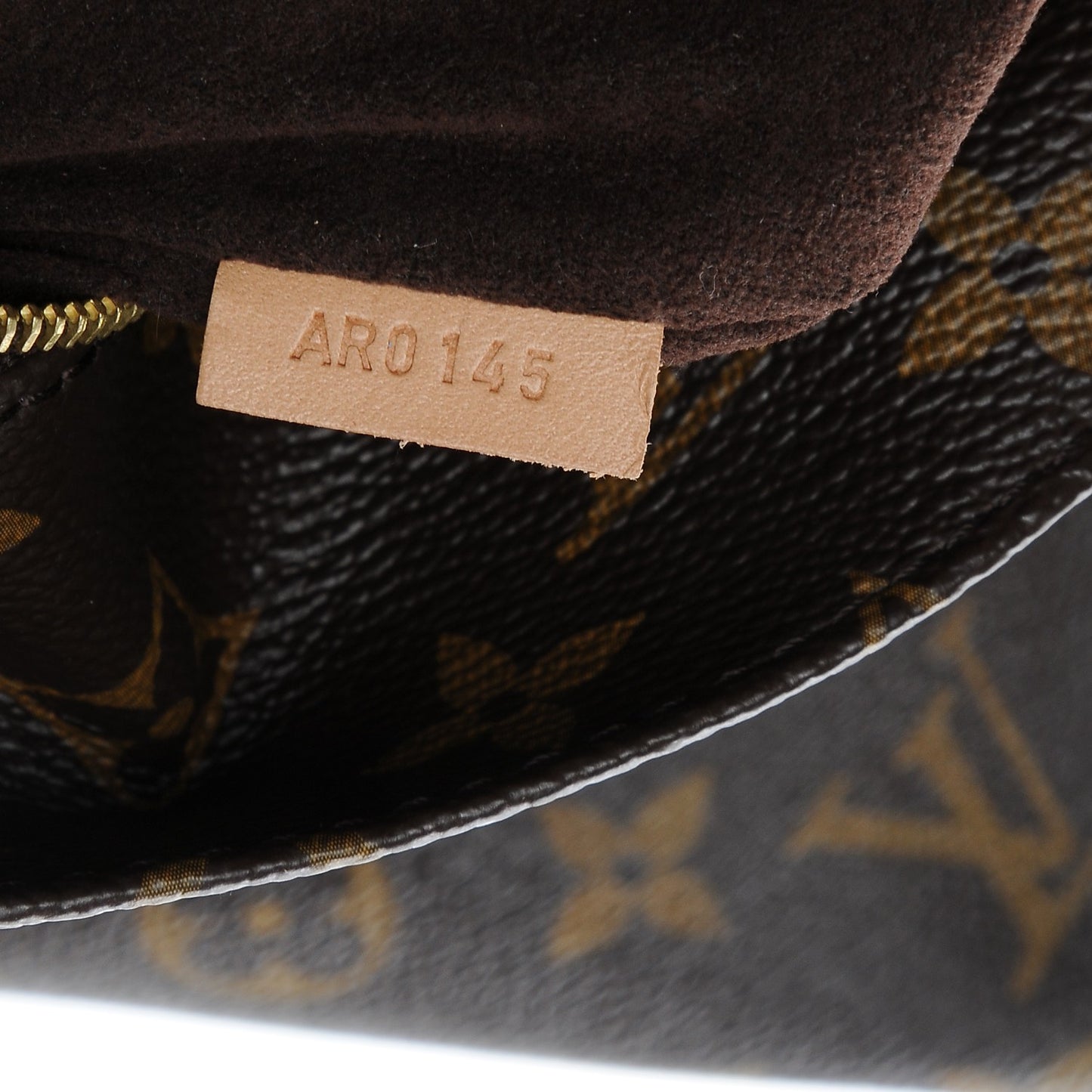 Monogram Metis