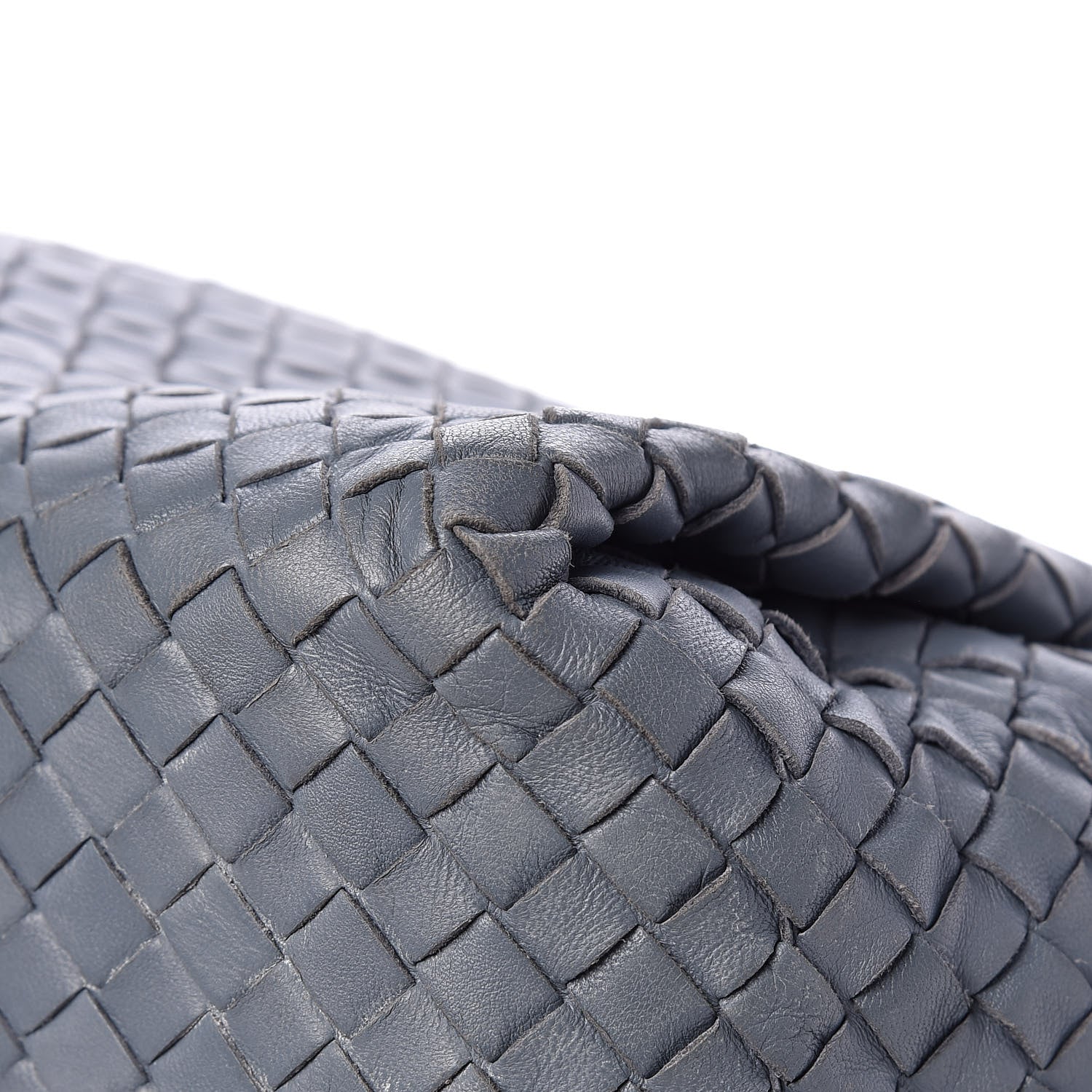 Bottega Veneta Nappa Intrecciato Parachute Bag Krim 15 of 20