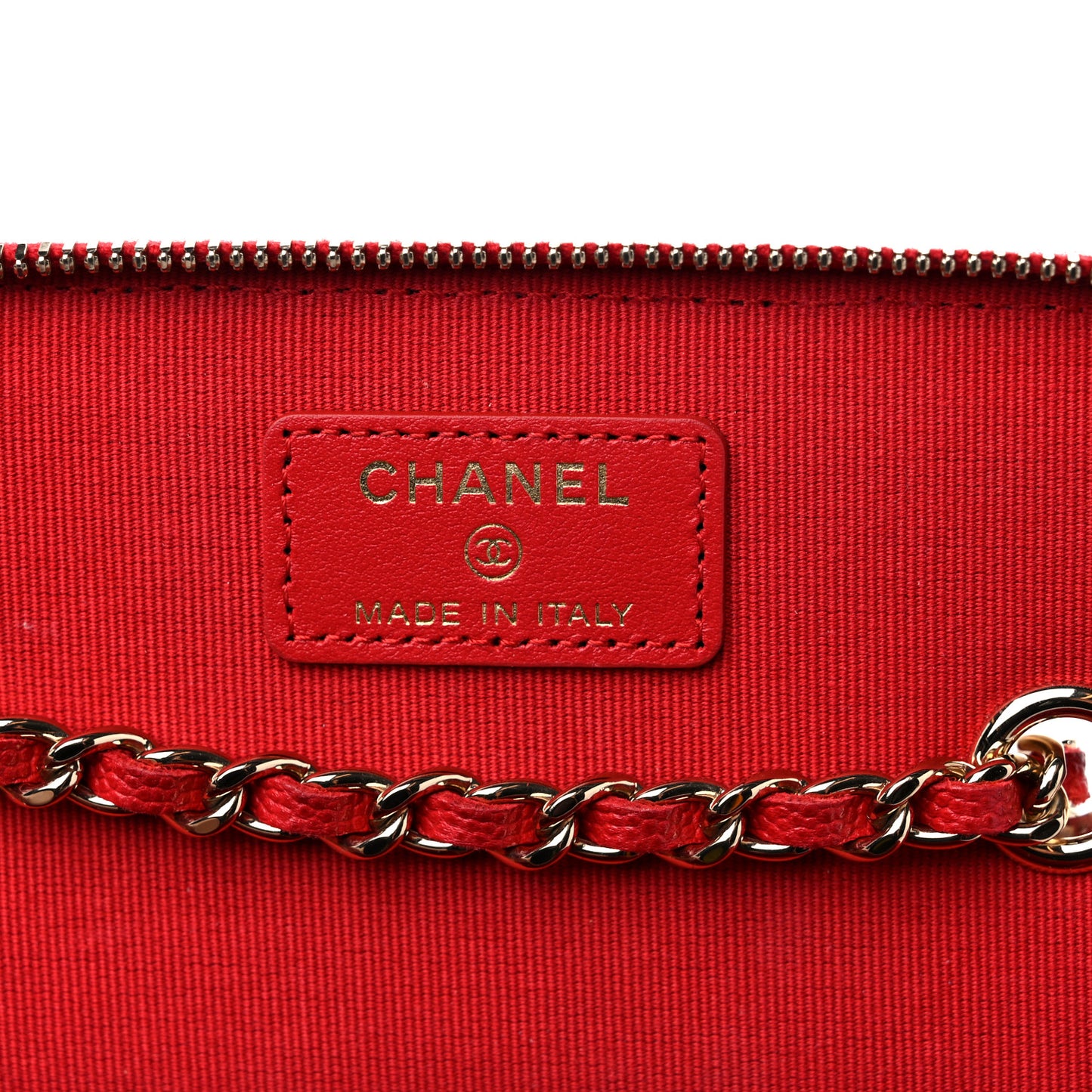 Caviar Quilted Small Vanity Case With Chain Red