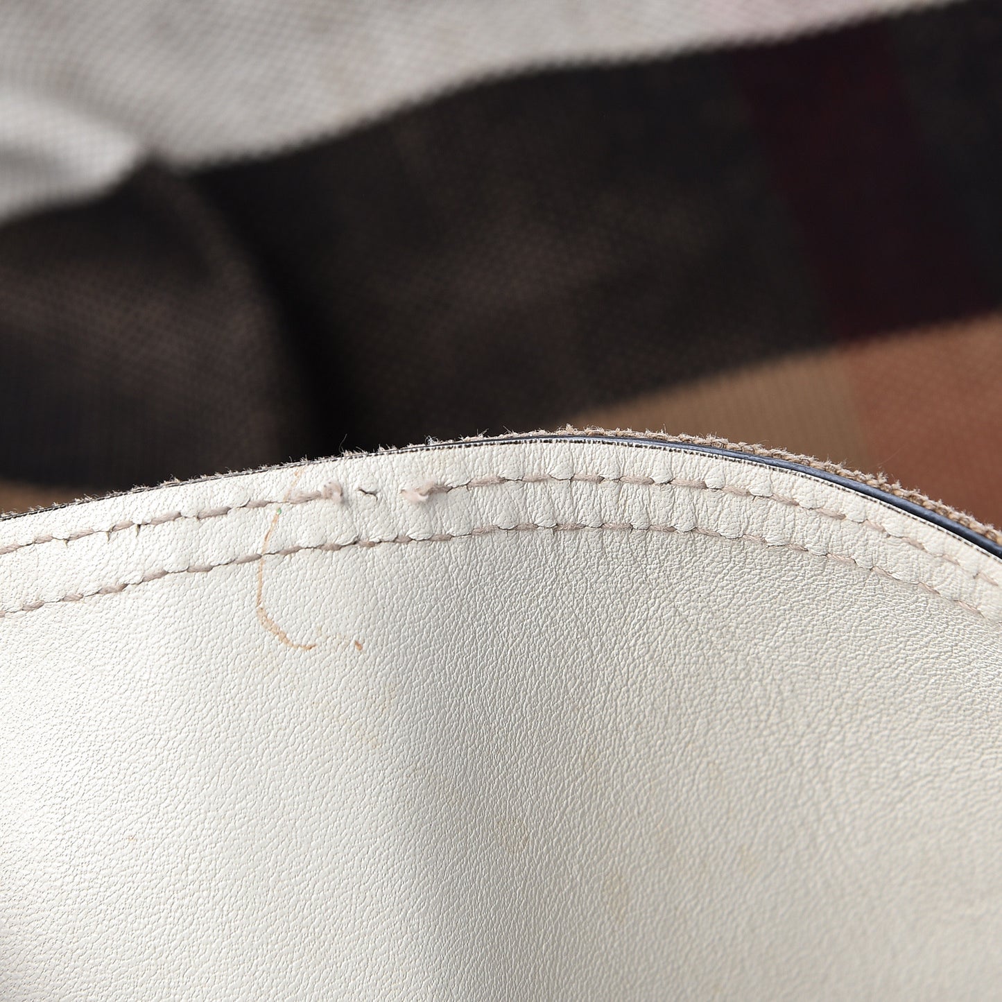 Canvas Mega Check Medium Ashby Hobo White
