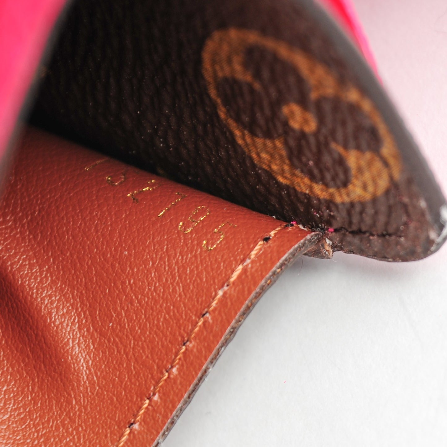 Monogram 2015 Christmas Animation Sarah Wallet Hibiscus