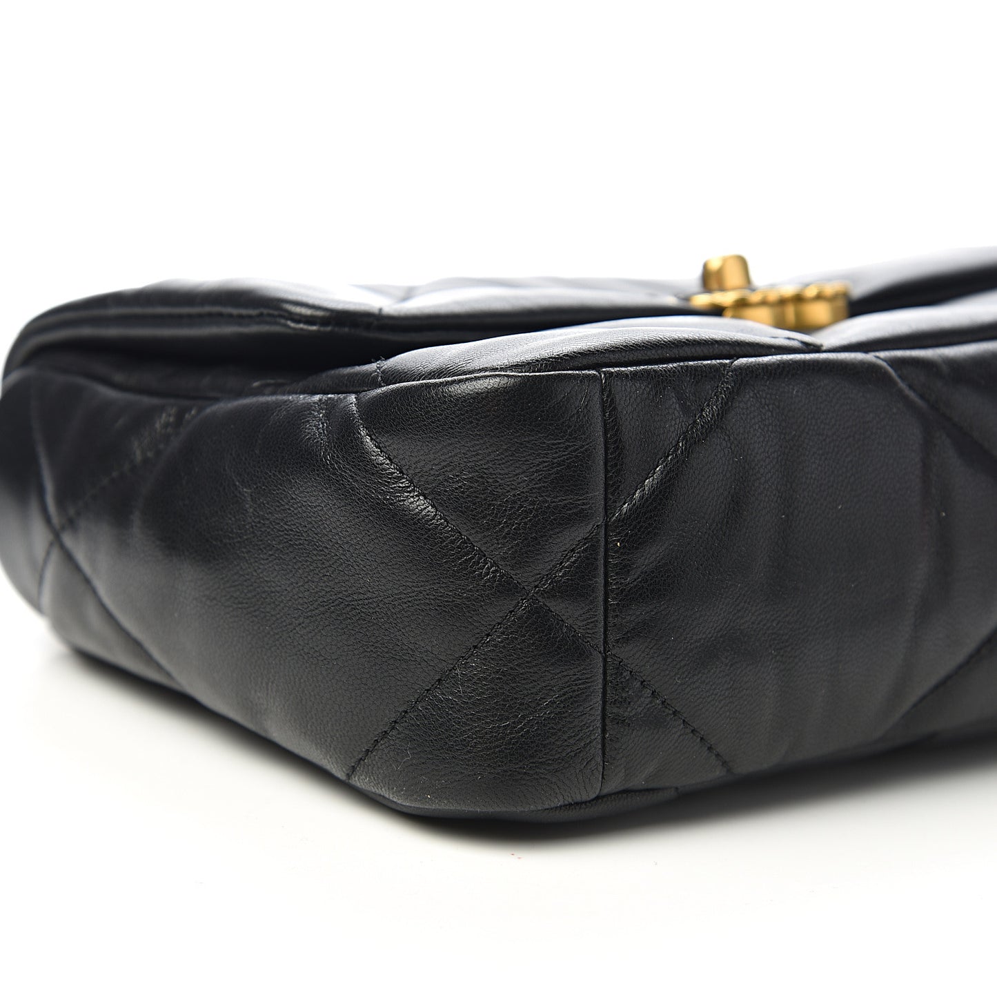 Lambskin Quilted Medium 19 Flap Black