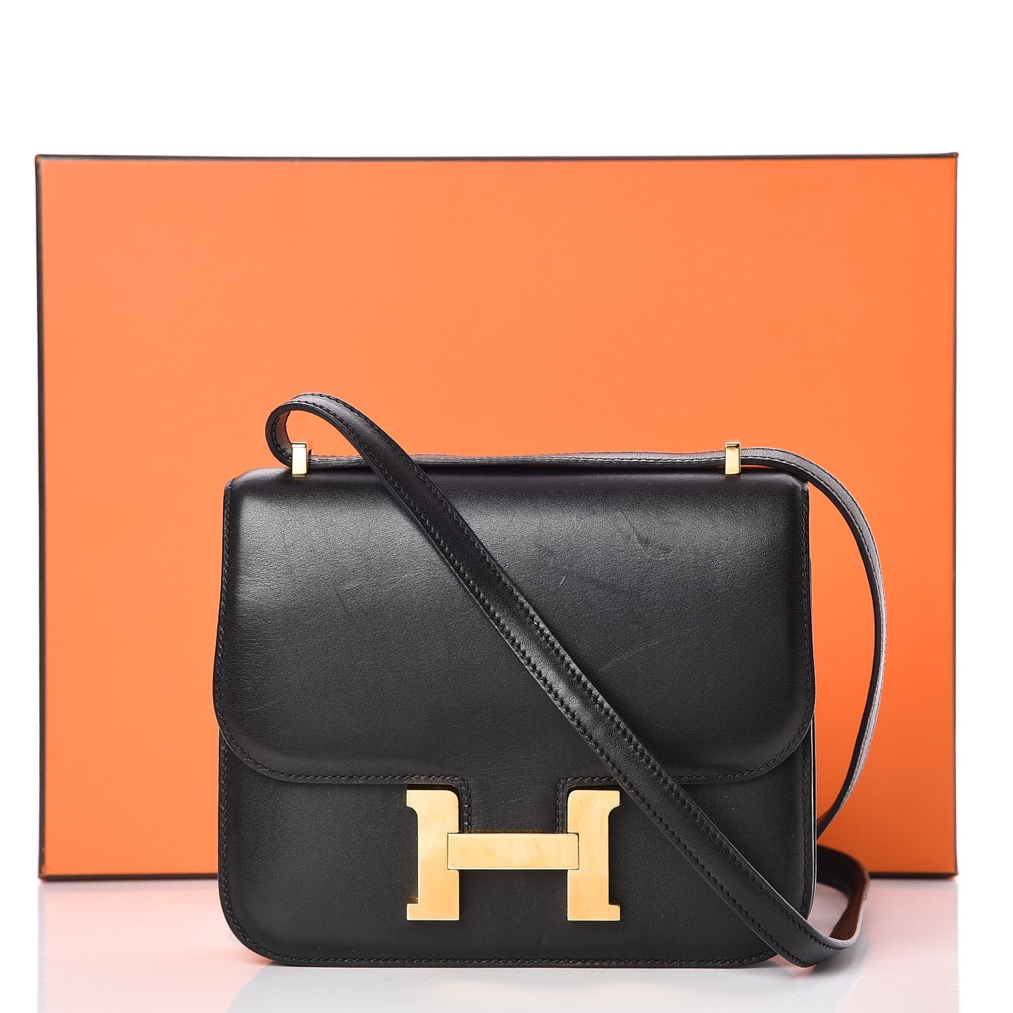 Tadelakt Constance 18 Black