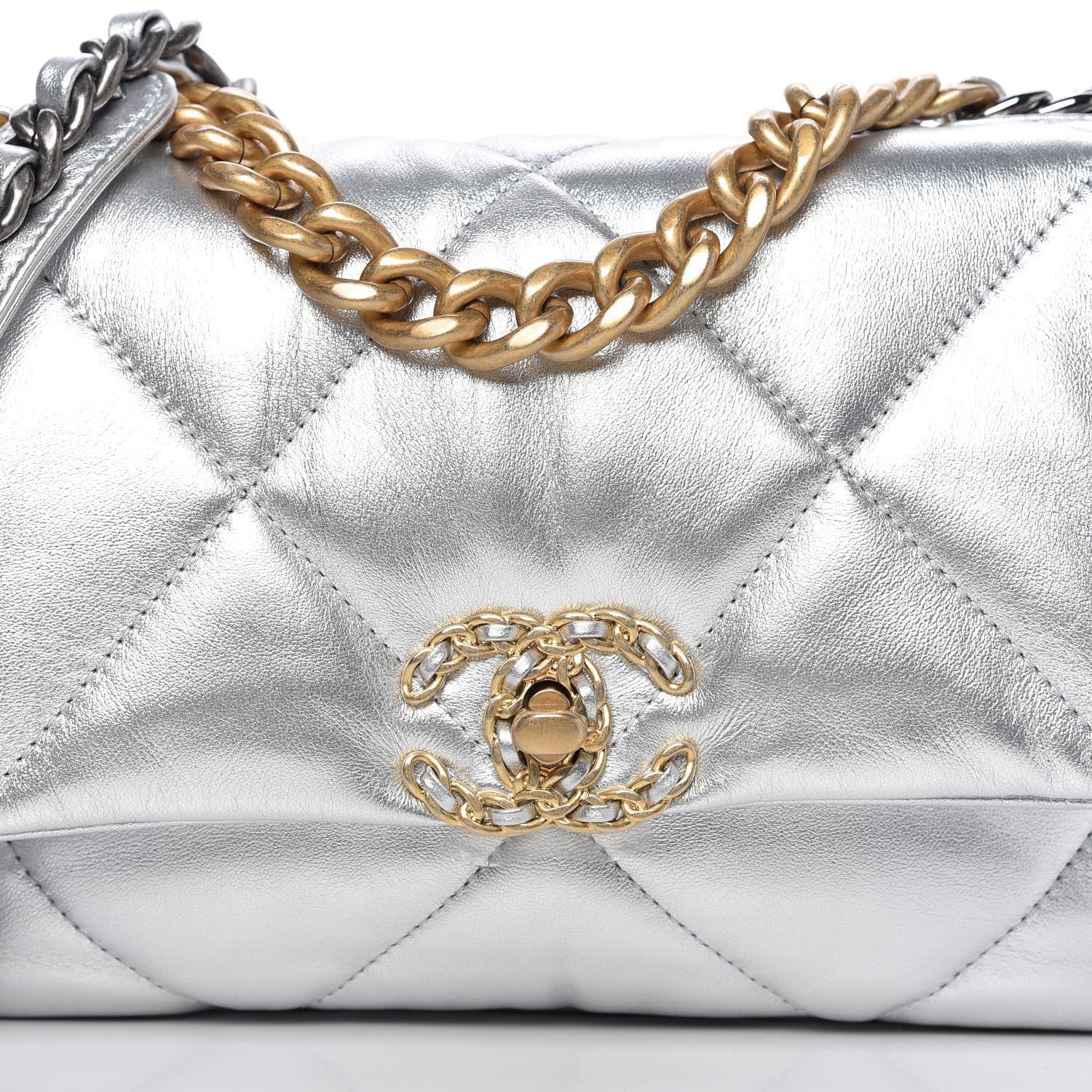 Chanel Metallic Lambskin Quilted Medium Chanel 19 Flap Silver 10 of 10