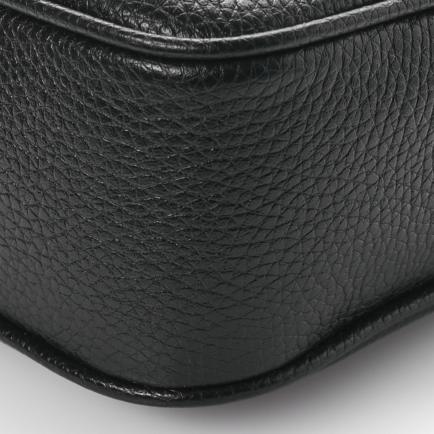 Pebbled Calfskin Small Soho Disco Bag Black