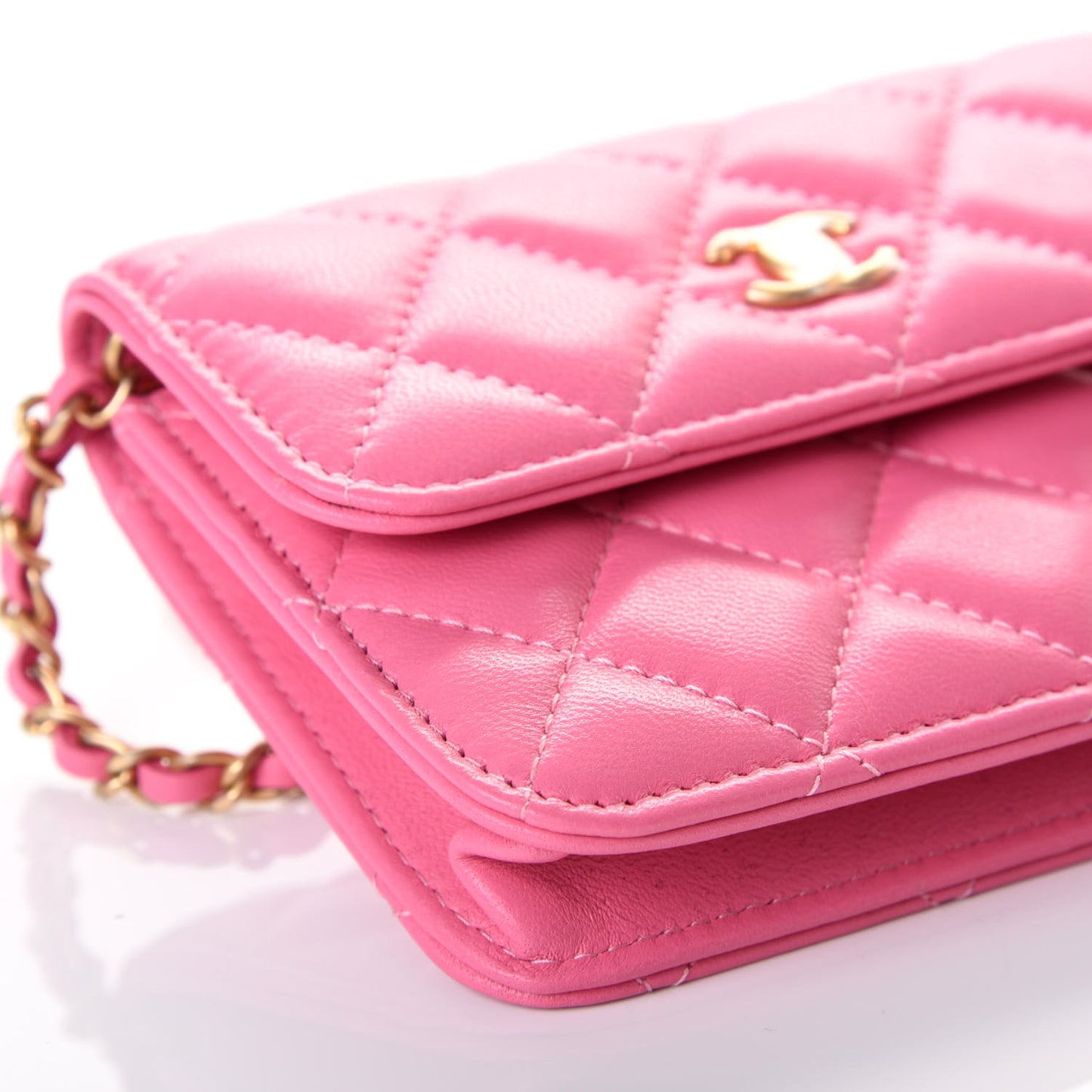 Lambskin Quilted Pearl Crush Clutch With Chain Pink