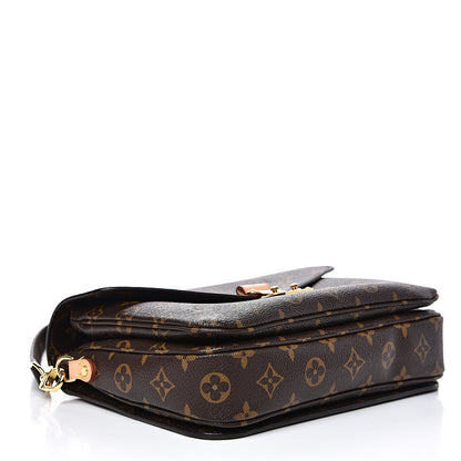 Louis Vuitton Monogram Pochette Metis 3 of 11