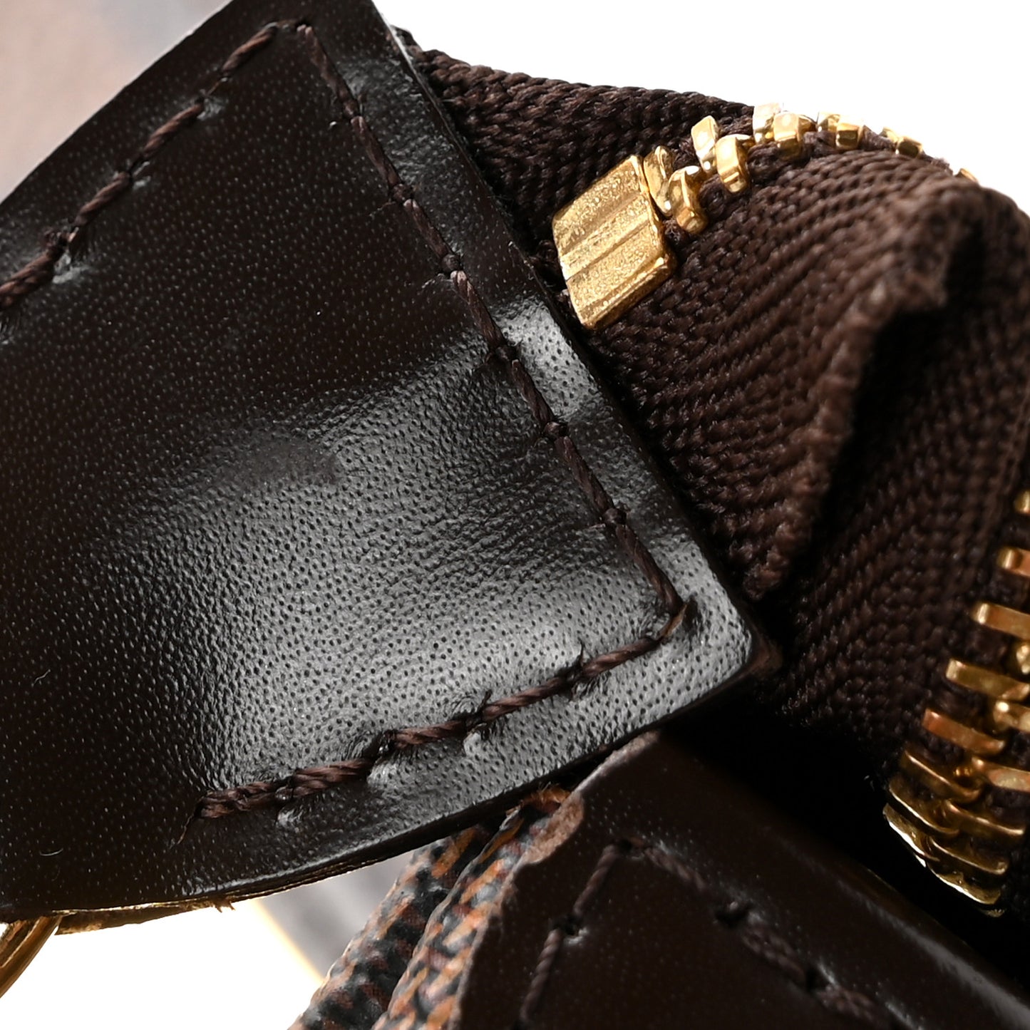 Damier Ebene Eva Clutch