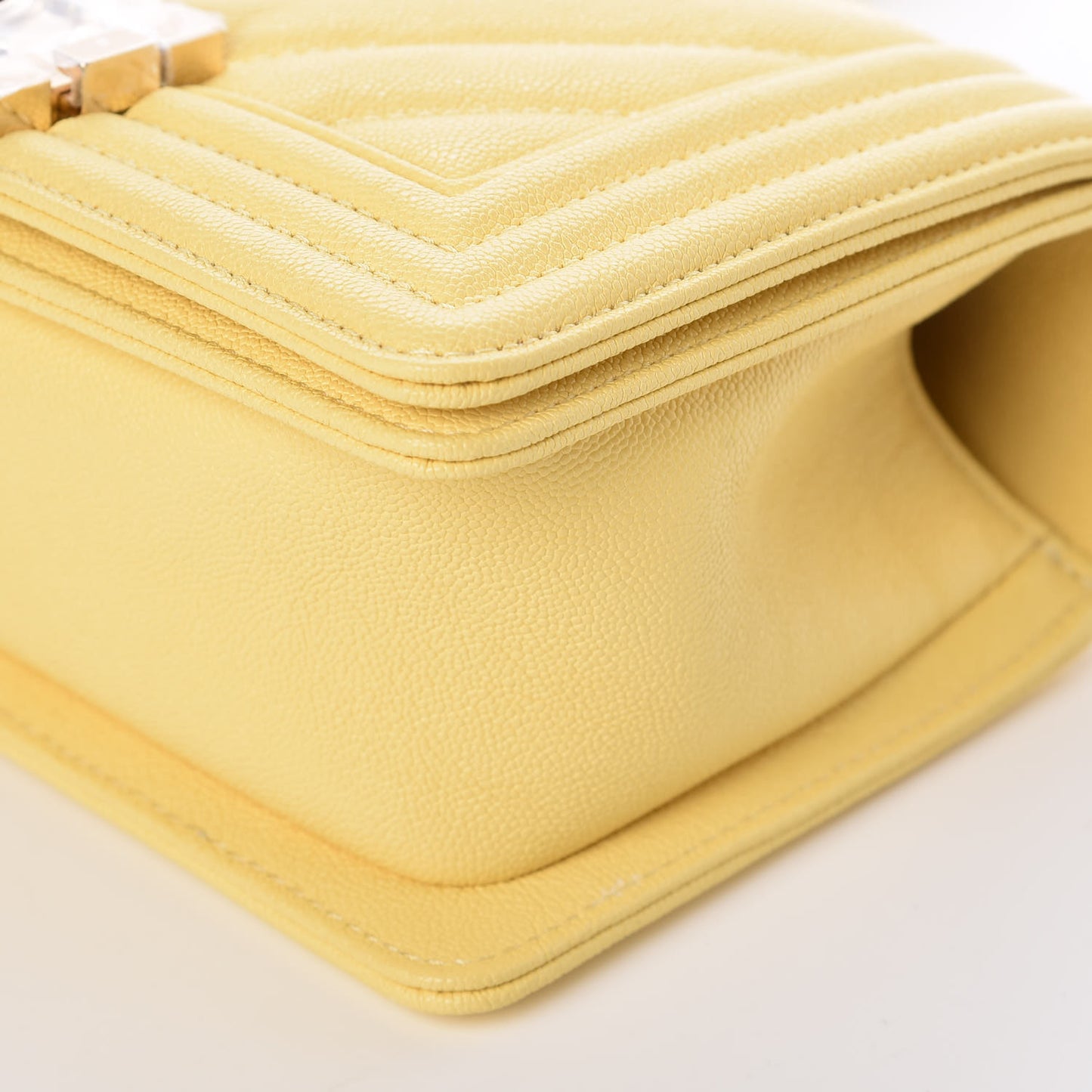 Caviar Chevron Quilted Small Boy Flap Yellow
