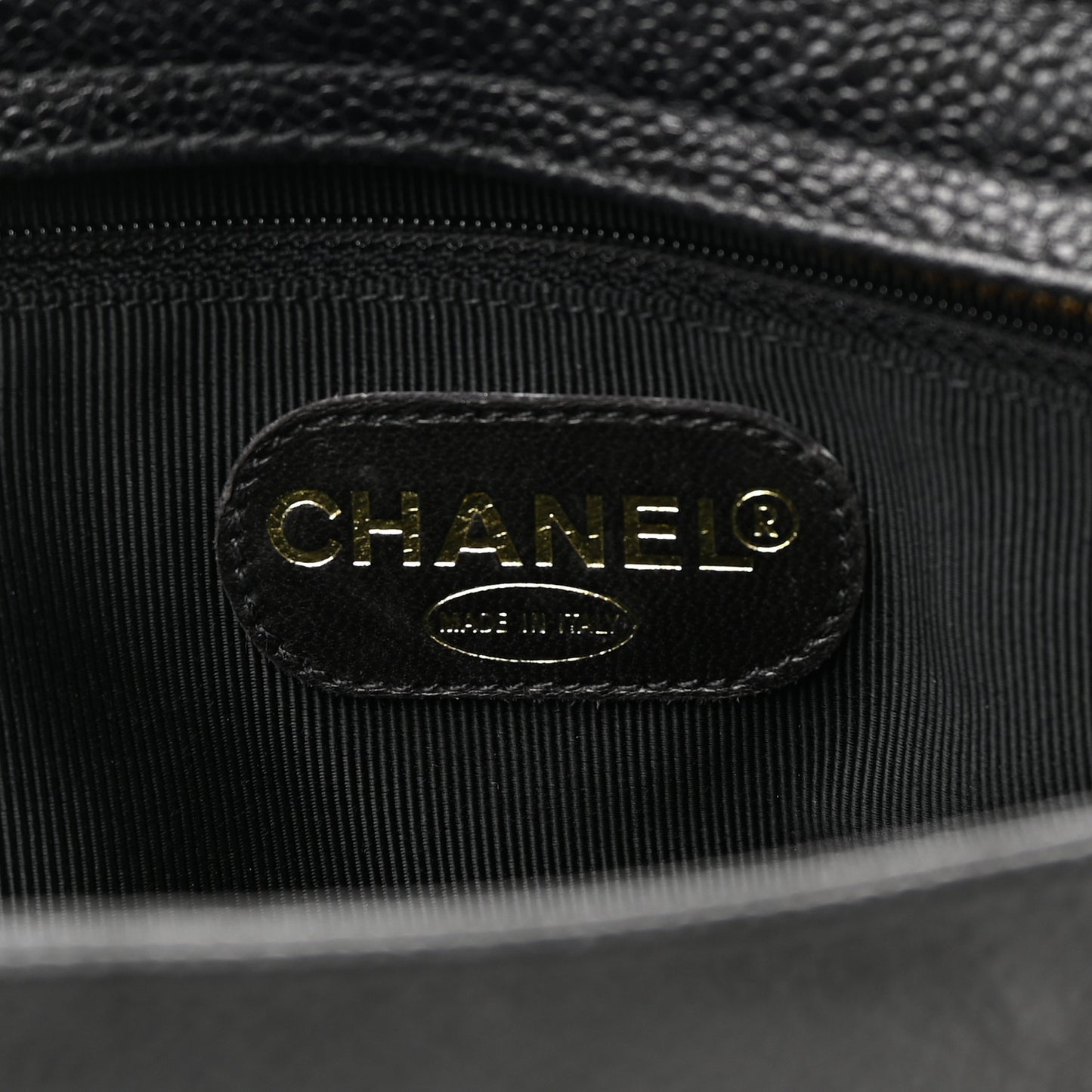 Caviar CC Shoulder Bag Black