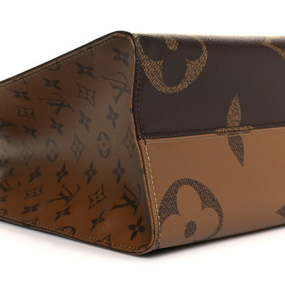 Louis Vuitton Reverse Monogram Giant Onthego MM 8 of 11