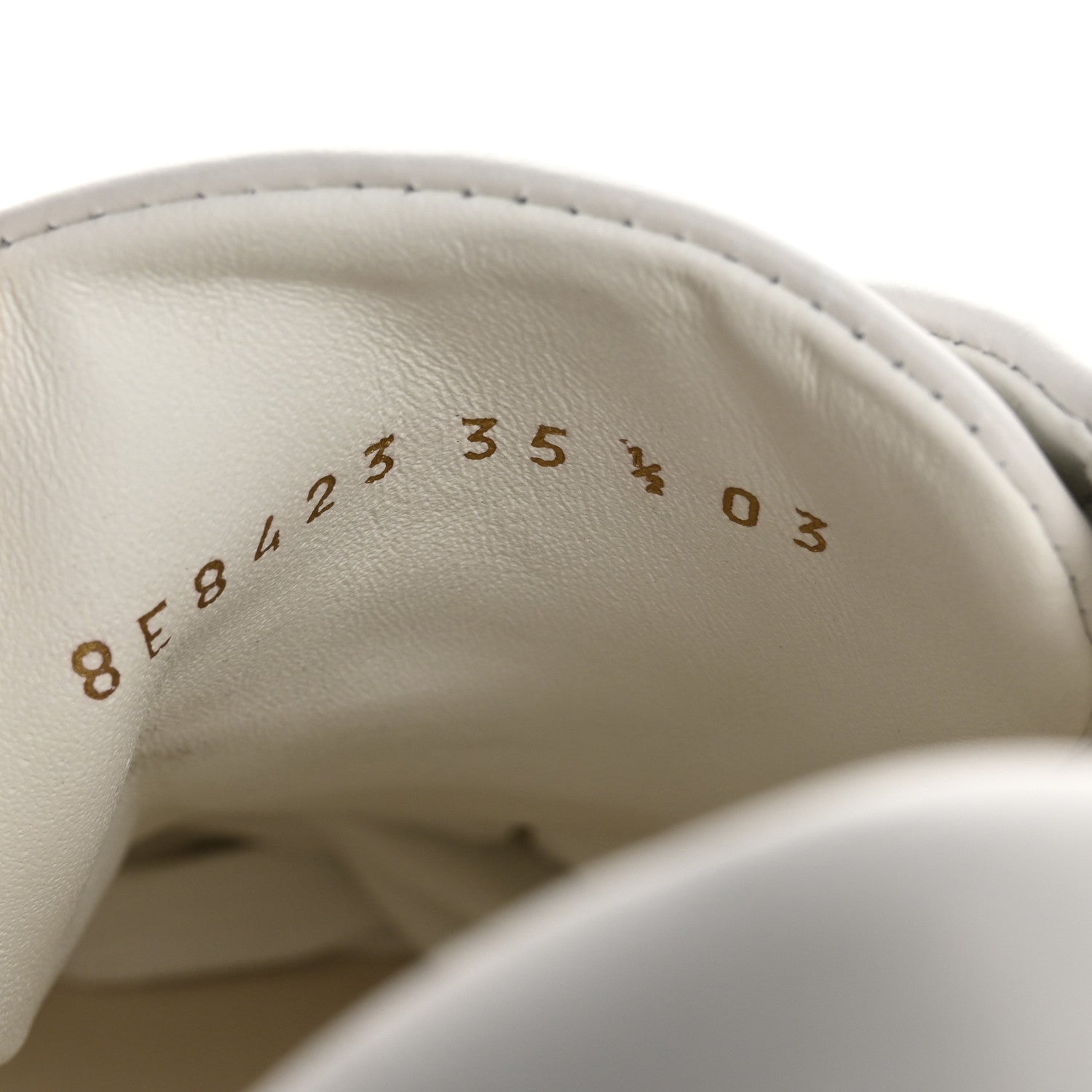Fendi Vitello Logo Womens Low Top Sneakers 35.5 White 9 of 11