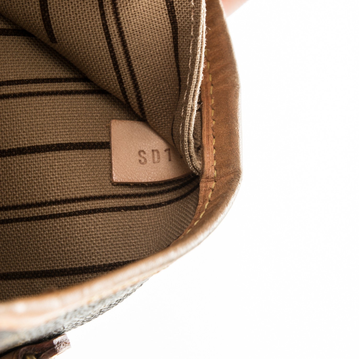 Louis Vuitton Monogram Neverfull GM 7 of 7