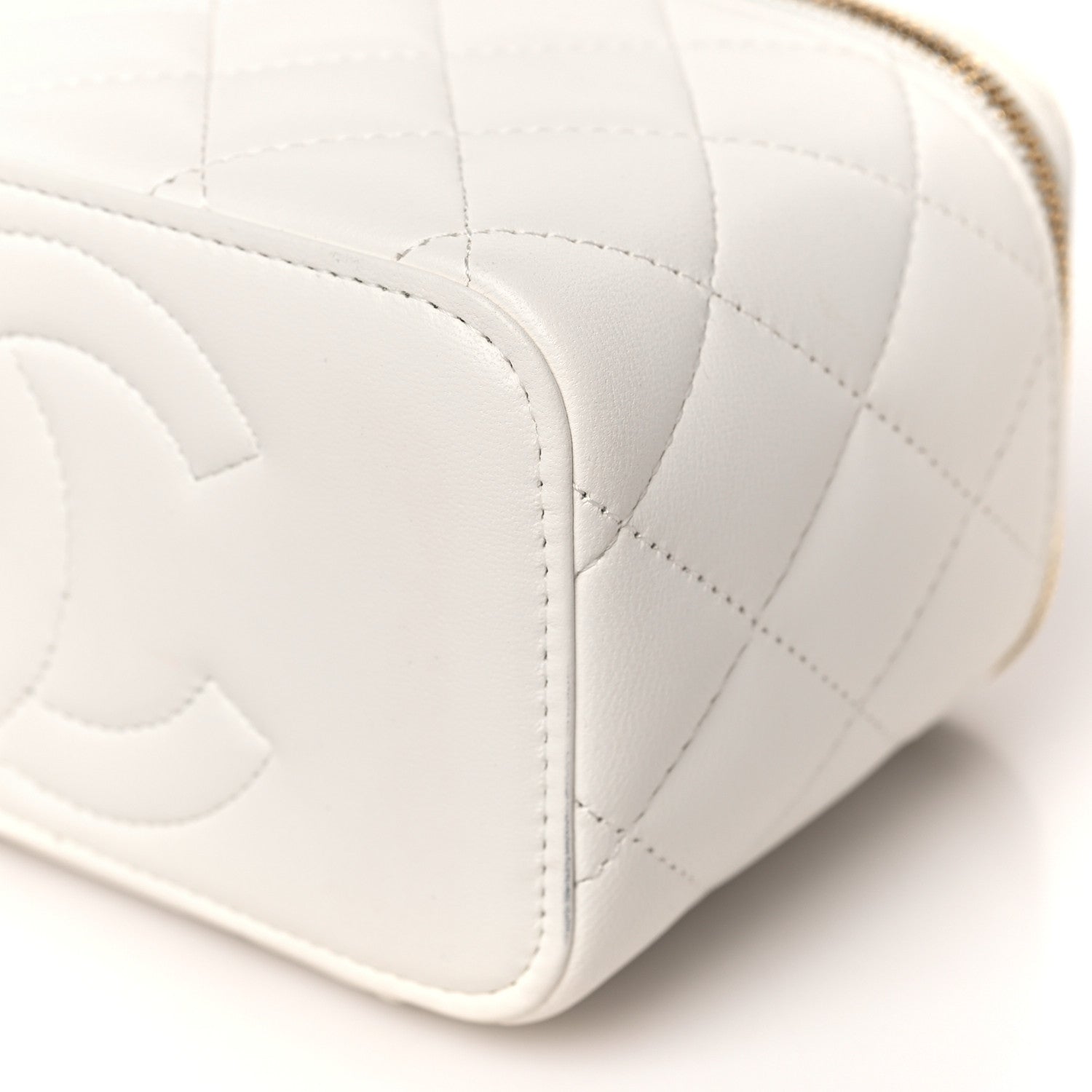 Chanel Lambskin Enamel Quilted Small Coco Hearts Vanity Case With Chain White 9 of 9