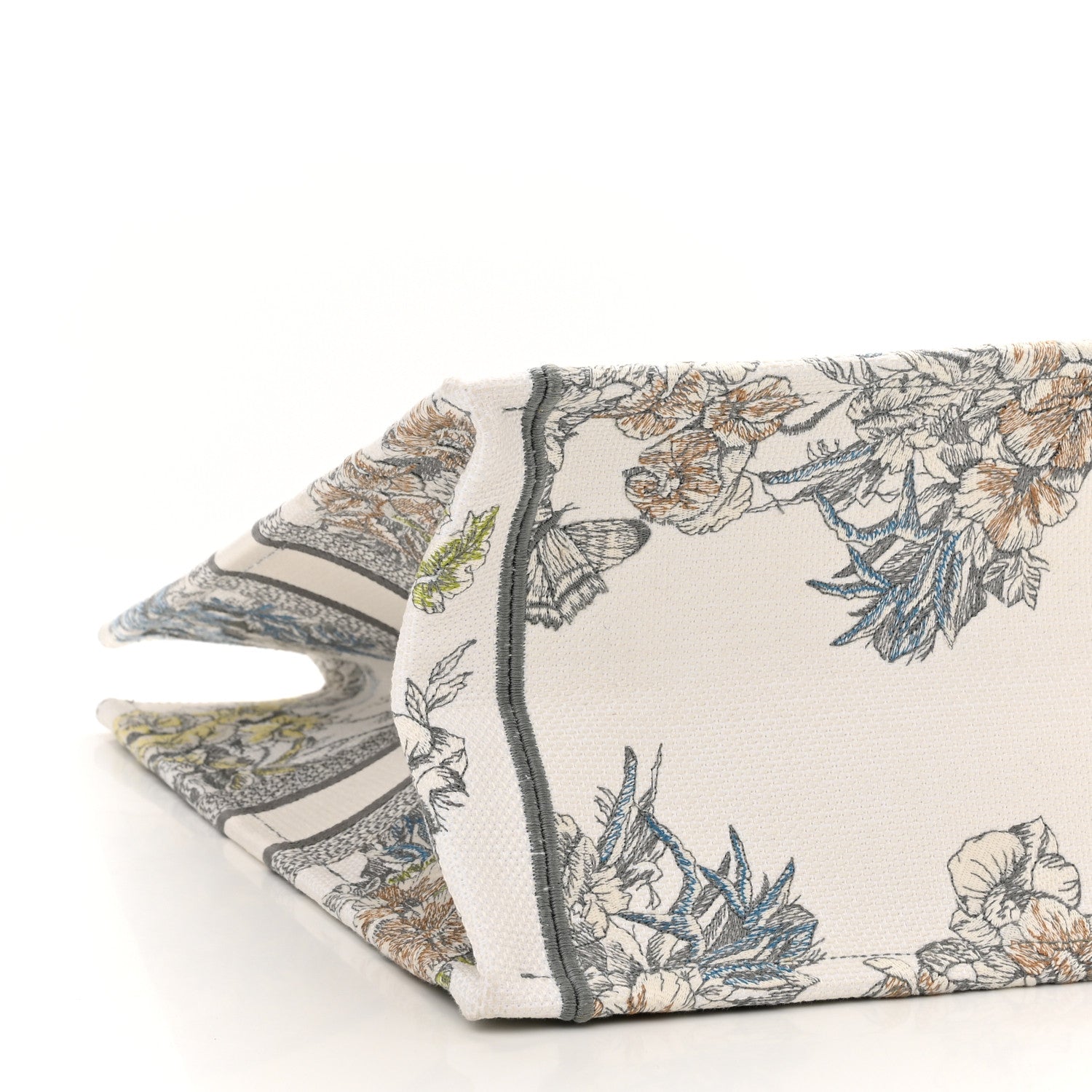 Christian Dior Canvas Embroidered Large Rêve d'Infini Book Tote Multicolor 9 of 10
