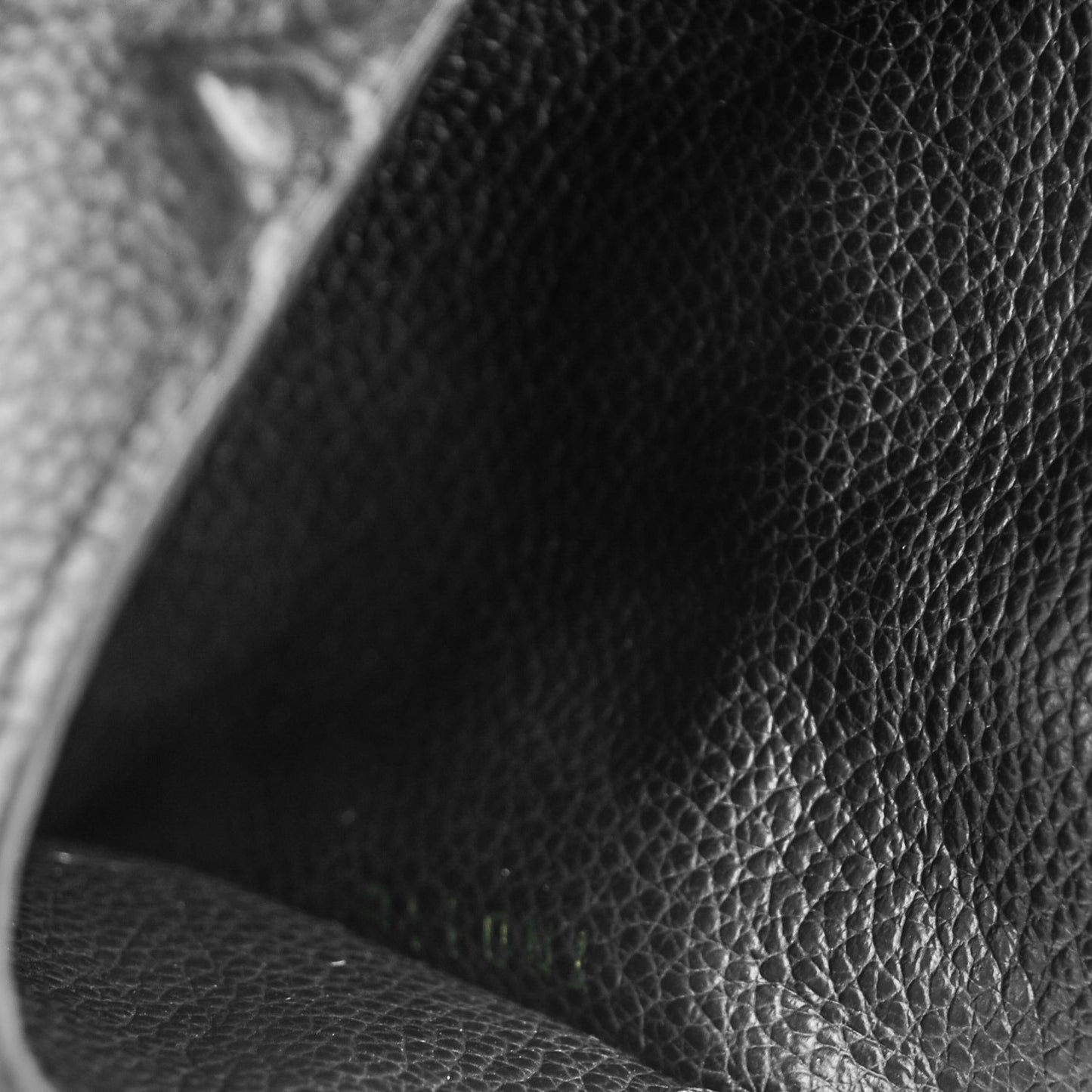 Empreinte Key Pouch Black