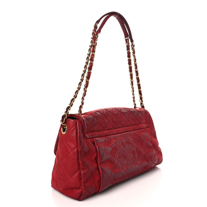 Chanel Iridescent Calfskin Quilted Chic Quilt Flap Red 3 of 14
