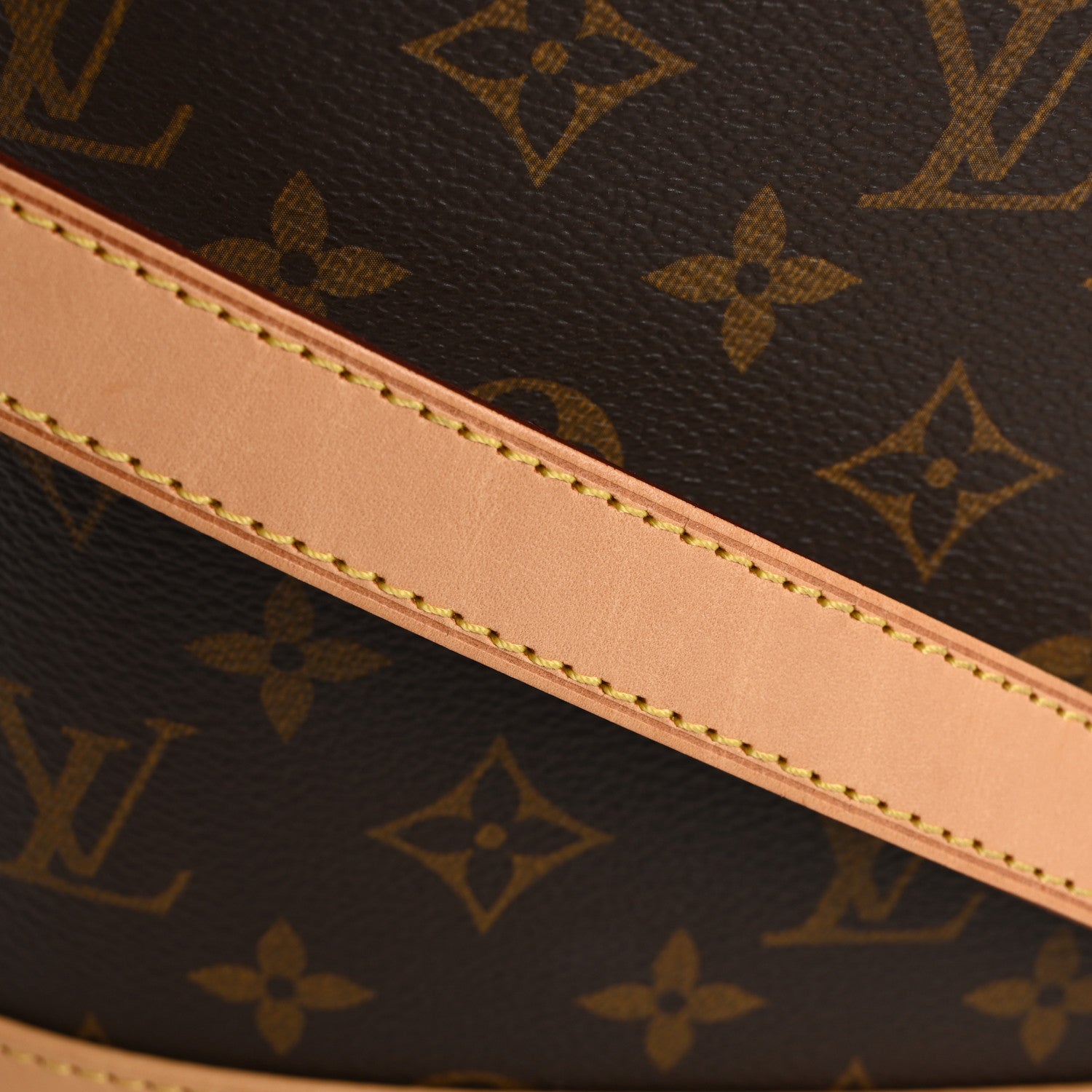 Louis Vuitton Monogram Nice Vanity 11 of 17