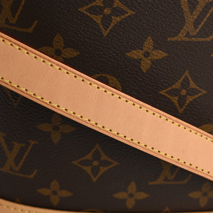 Louis Vuitton Monogram Nice Vanity 11 of 17