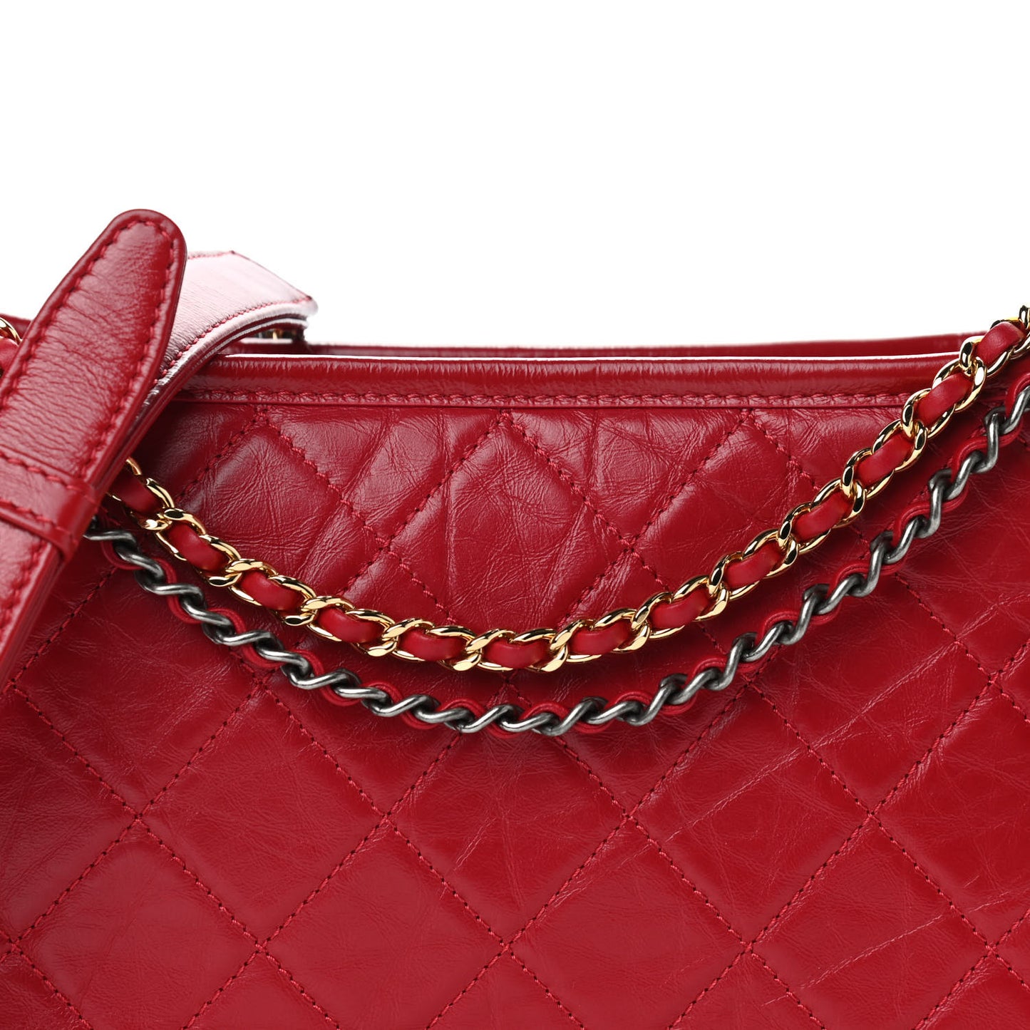 Aged Calfskin Quilted Medium Gabrielle Hobo Red