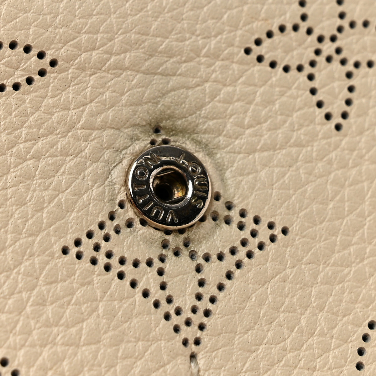 Louis Vuitton Mahina Iris Wallet NM Ivory 9 of 11
