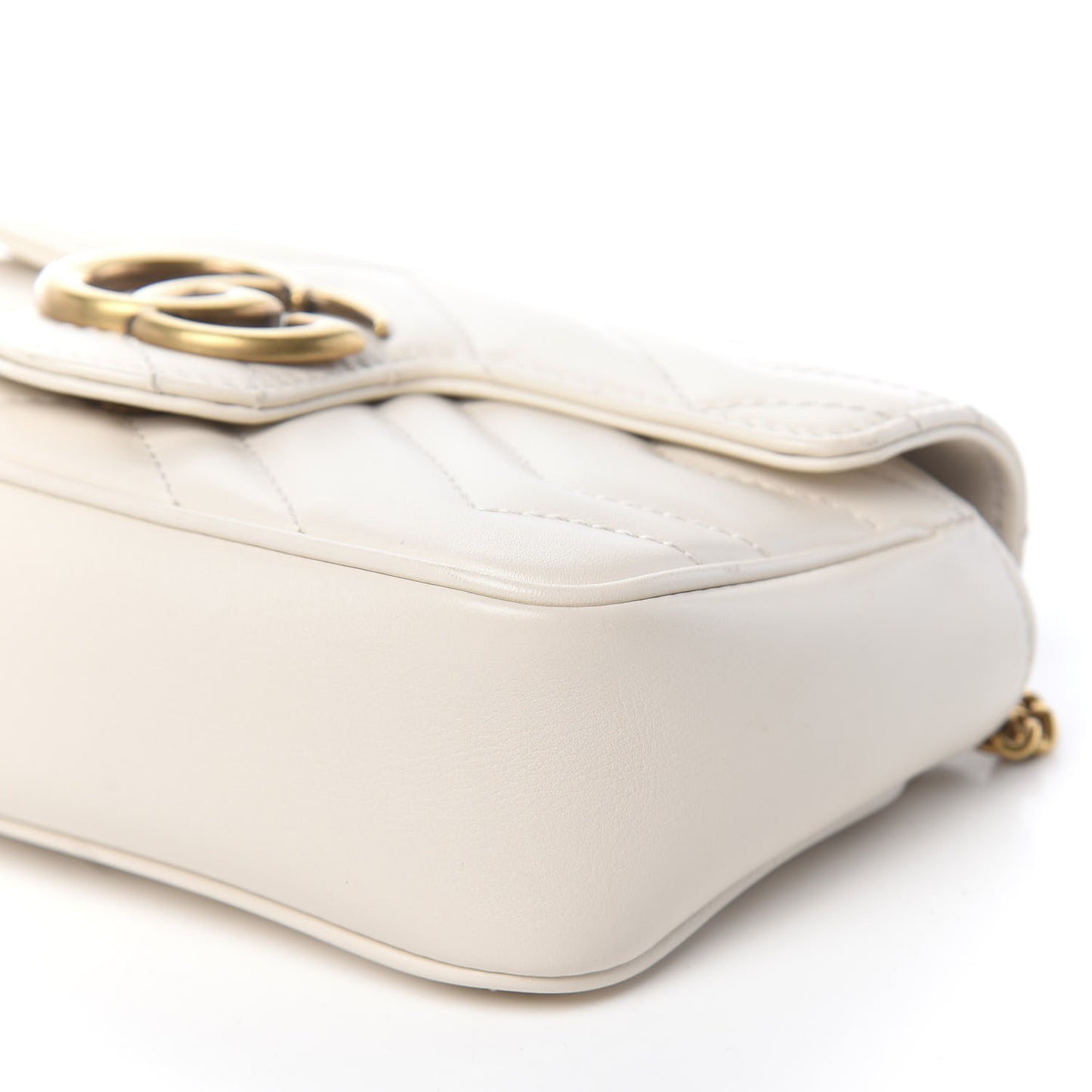 Calfskin Matelasse Super Mini GG Marmont Shoulder Bag White
