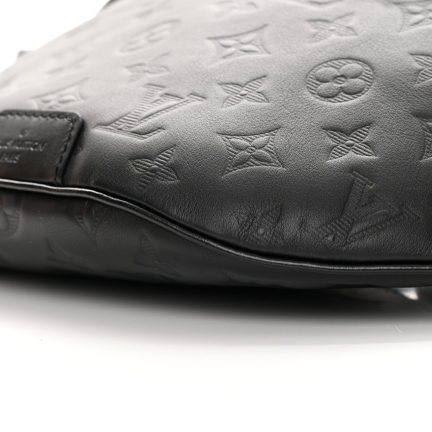 Calfskin Monogram Shadow Discovery Bumbag Black