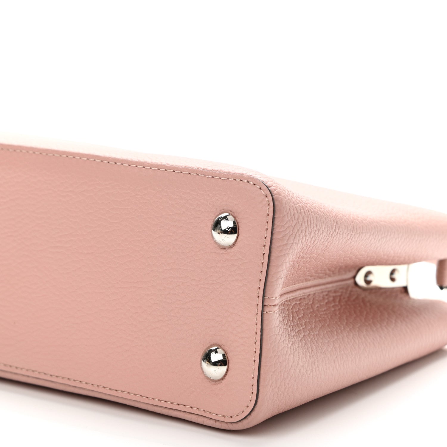 Louis Vuitton Taurillon Capucines PM Magnolia 9 of 9