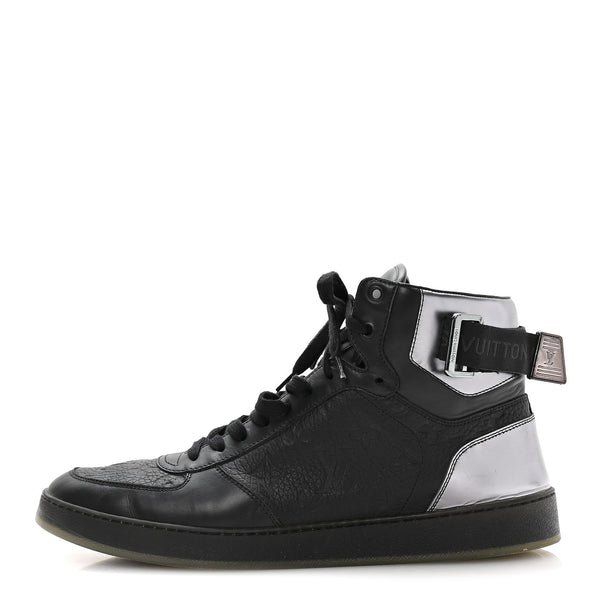 LOUIS VUITTON リボリー Louis Vuitton Calfskin Embossed Monogram Rivoli High Top Sneakers