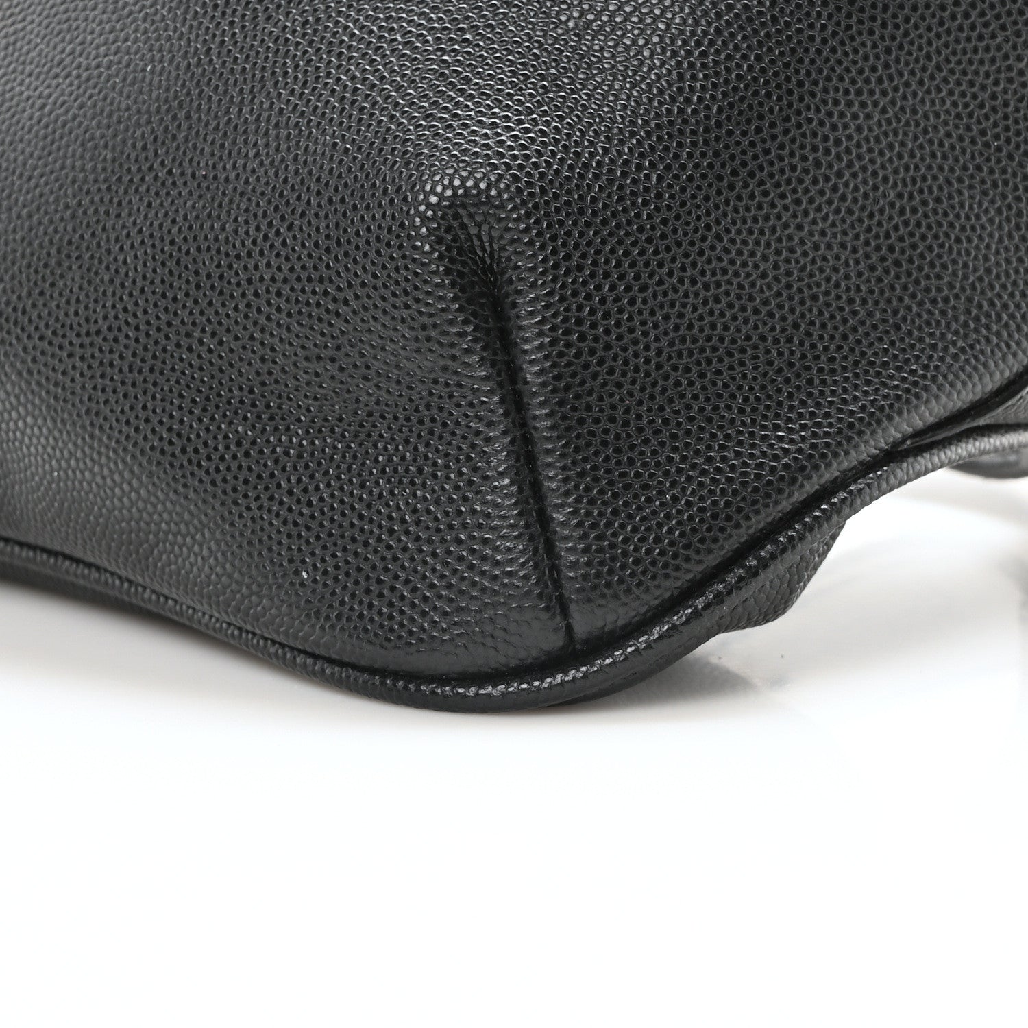 Saint Laurent Grain De Poudre Monogram Belt Bag Black 10 of 11