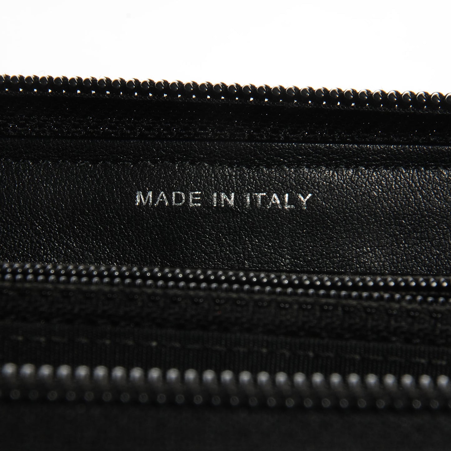 Caviar CC Large Gusset Zip Around Wallet Black
