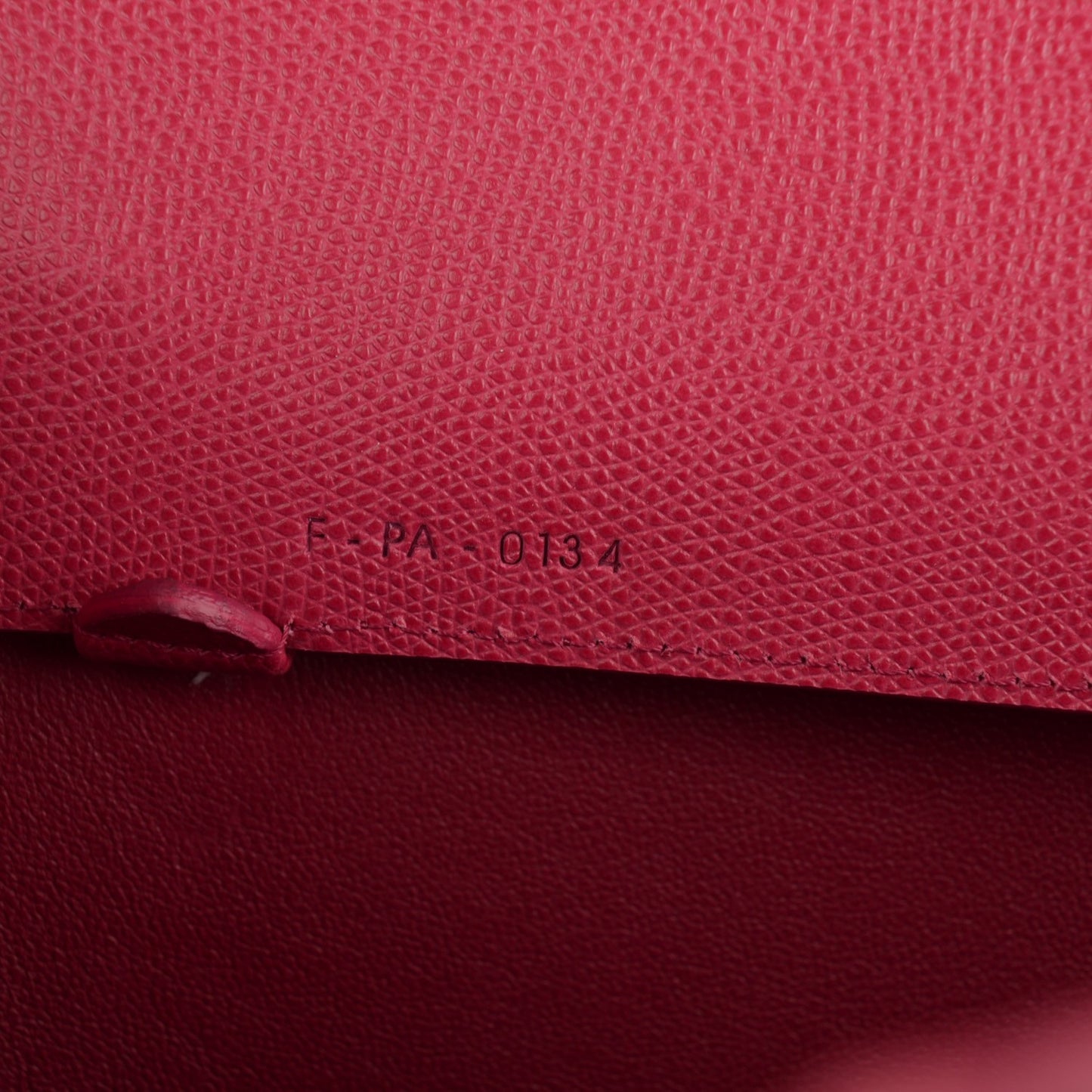 Grained Calfskin Small Horizontal Cabas Phantom Fuchsia