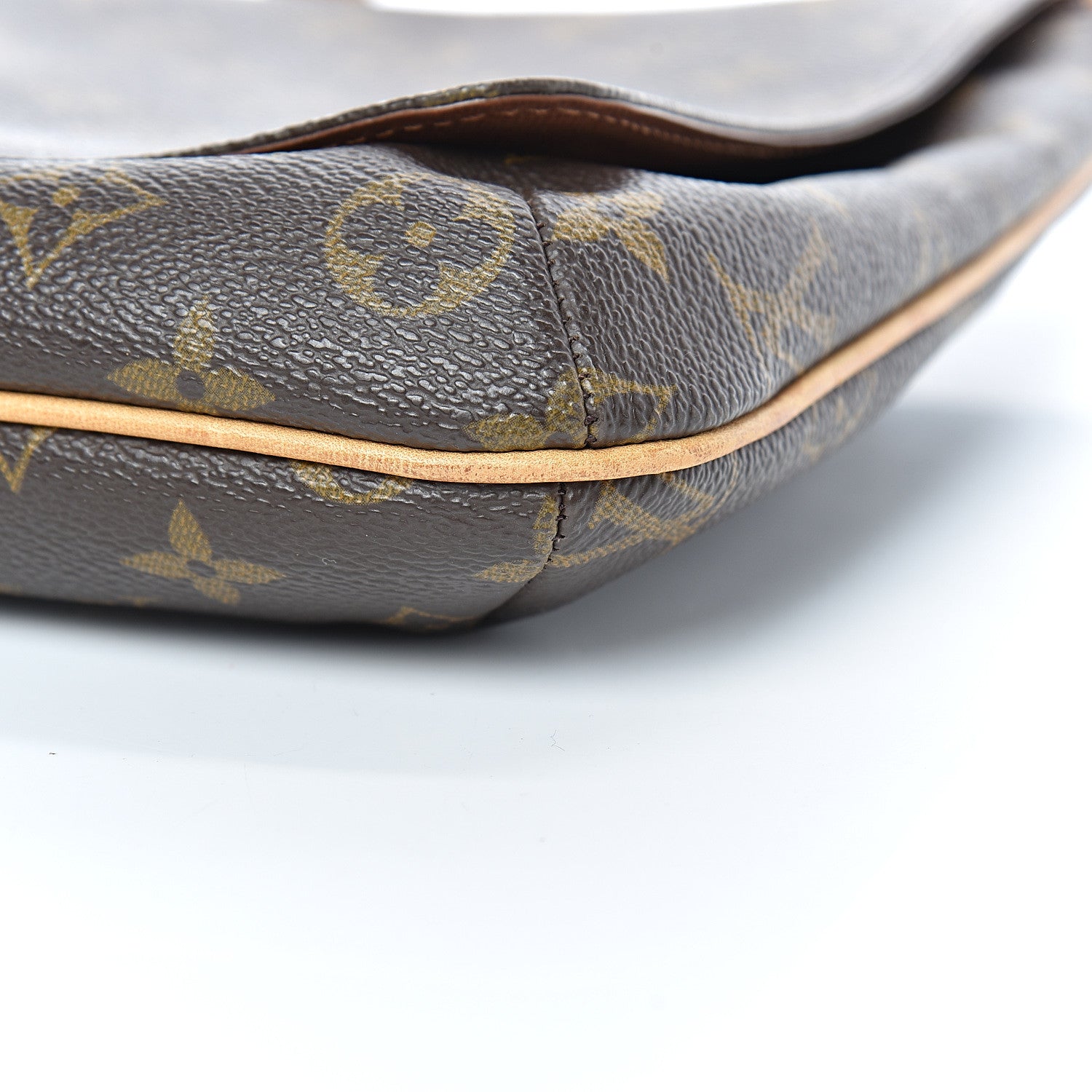 Louis Vuitton Monogram Musette Salsa 9 of 12