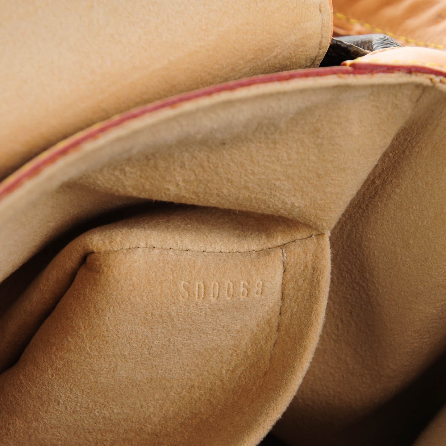Monogram Beverly MM