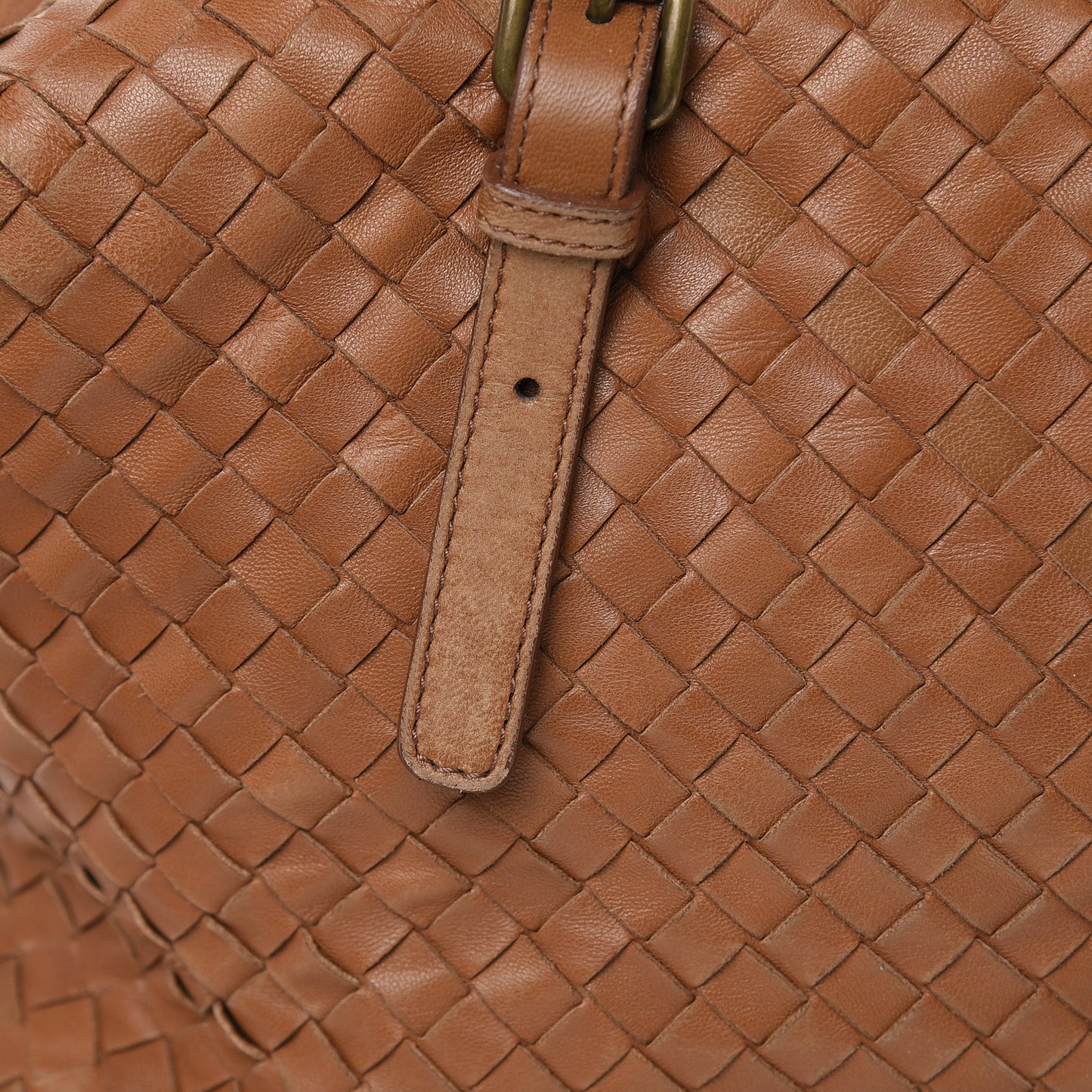 Nappa Intrecciato Montaigne Noce