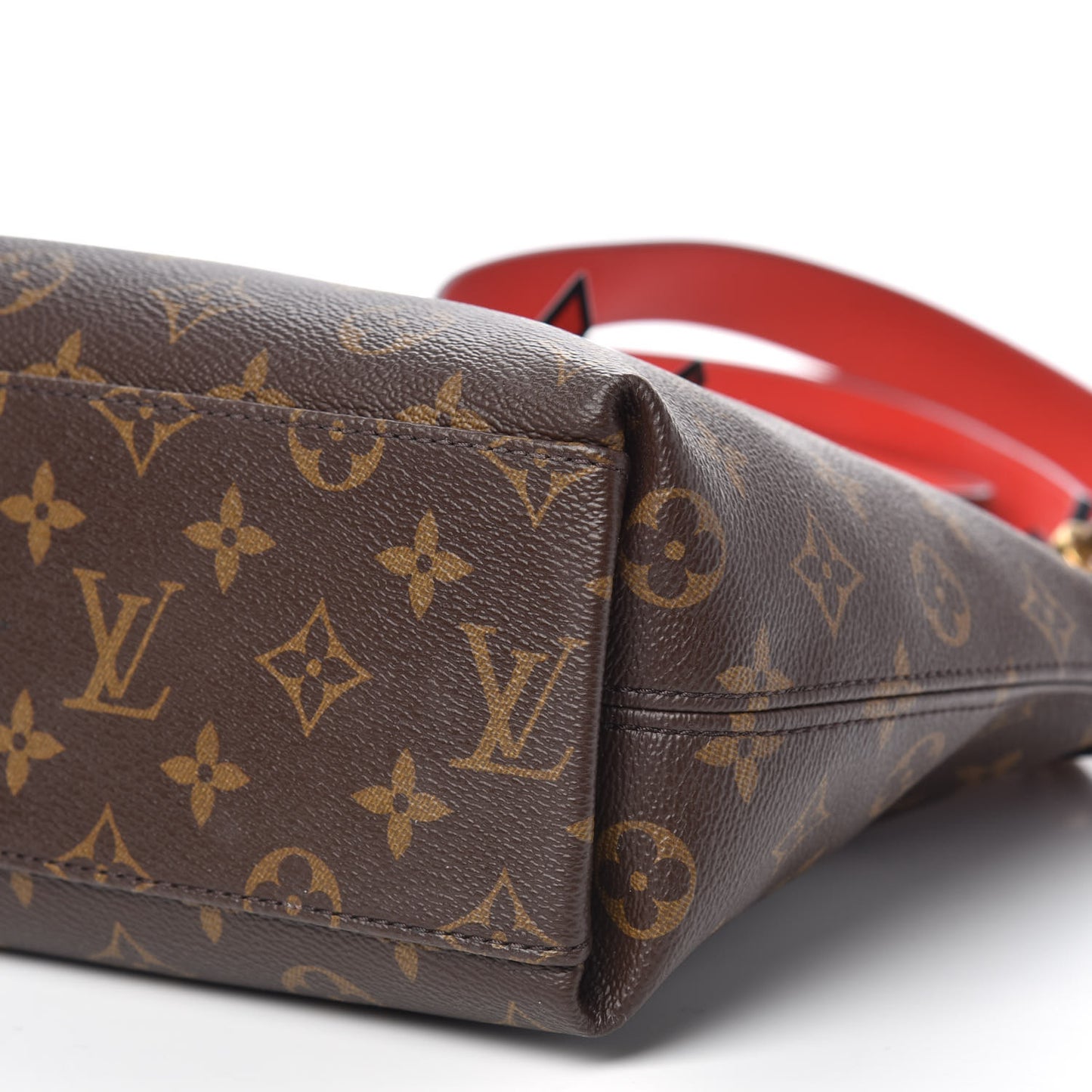 Monogram Tuileries Besace Caramel Rouge