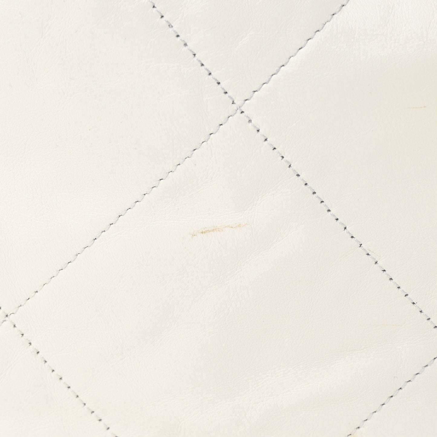 Shiny Calfskin Quilted Chanel 22 White