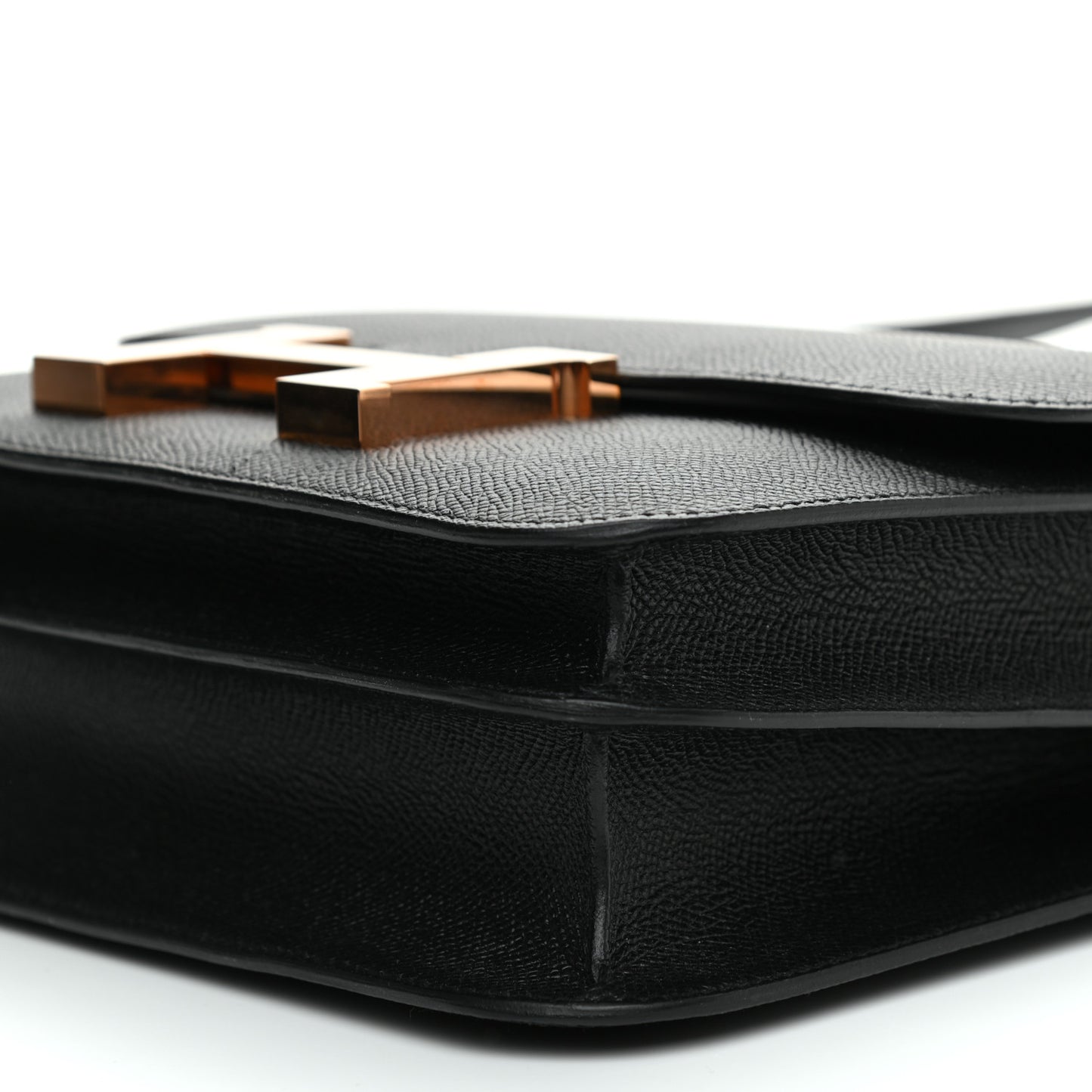 Epsom Constance 24 Black